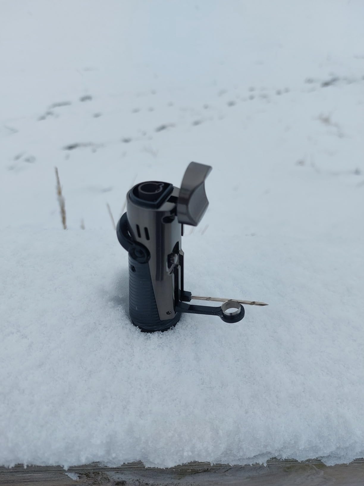 Cigar Lighter, Windproof Refillable Butane Torch Lighter, Multifunction Cigar Accessories Butane Lighter with Cigar Holder, Cigar Draw Enhancer and Cigar Punch, Butane Not Included customer photo 2