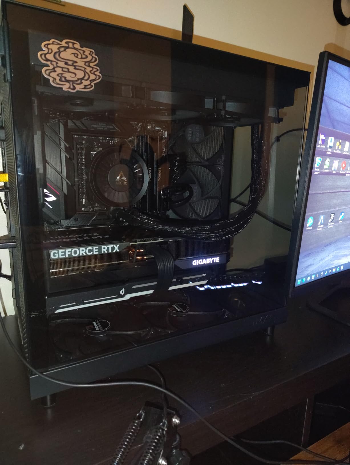 H6 Flow | CC-H61FB-01 | Compact Dual-Chamber Mid-Tower Airflow Case | Panoramic Glass Panels | High-Performance Airflow Panels | Includes 3 x 120mm Fans | Cable Management | Black customer photo 1