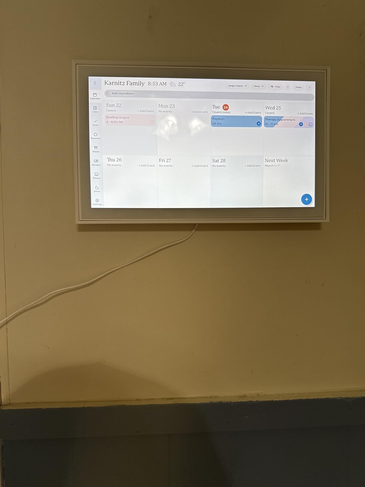 Skylight Calendar: 15-inch Wall Planner Digital Calendar & Chore Chart, Smart Touchscreen Interactive Display for Family Schedules - Wall Mount Included, Great for Organizing Your 2026 Calendar customer photo 1