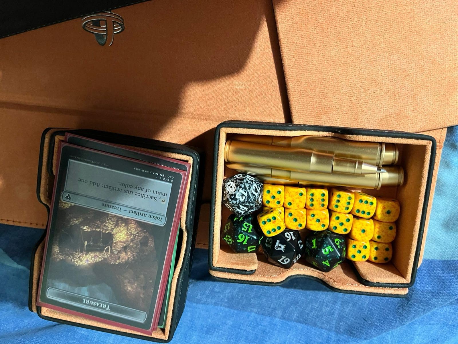 Gamegenic Cards Lair 400+ Convertible Deck Box - Double-Sleeved Card Storage, Holds up to 400 Cards, Premium Card Game Protector, Nexofyber Surface, Black Color customer photo 1