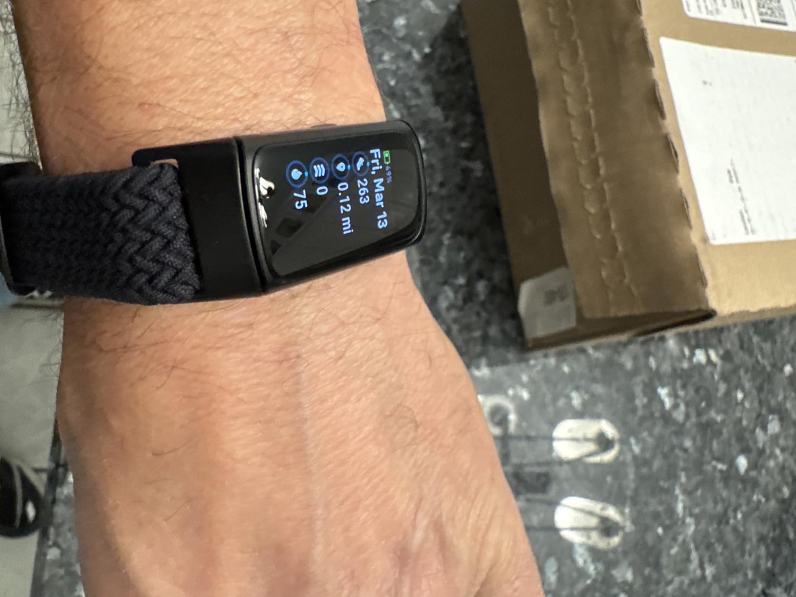 Google Fitbit Charge 6 - Fitness Tracker - Obsidian/Black | Google apps, heart rate on exercise equipment, 3-month Google Health Premium membership included, small and large bands customer photo 1