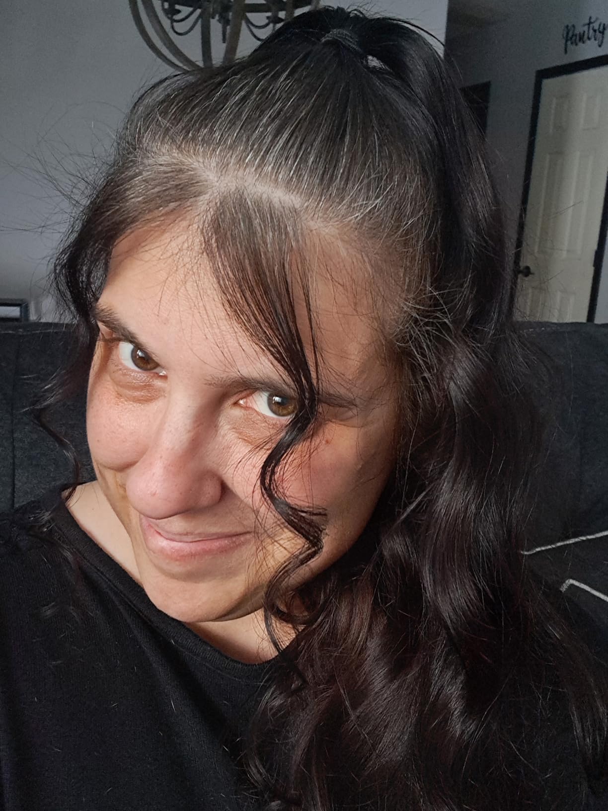 INFINITI PRO CONAIR Curl Secret Automatic Curling Iron, 3/4-inch Curling Iron Barrel, Automatic Hair Curler for All Hair Types and Lengths, Dual Voltage for Worldwide Travel, Gray/Gold customer photo 2