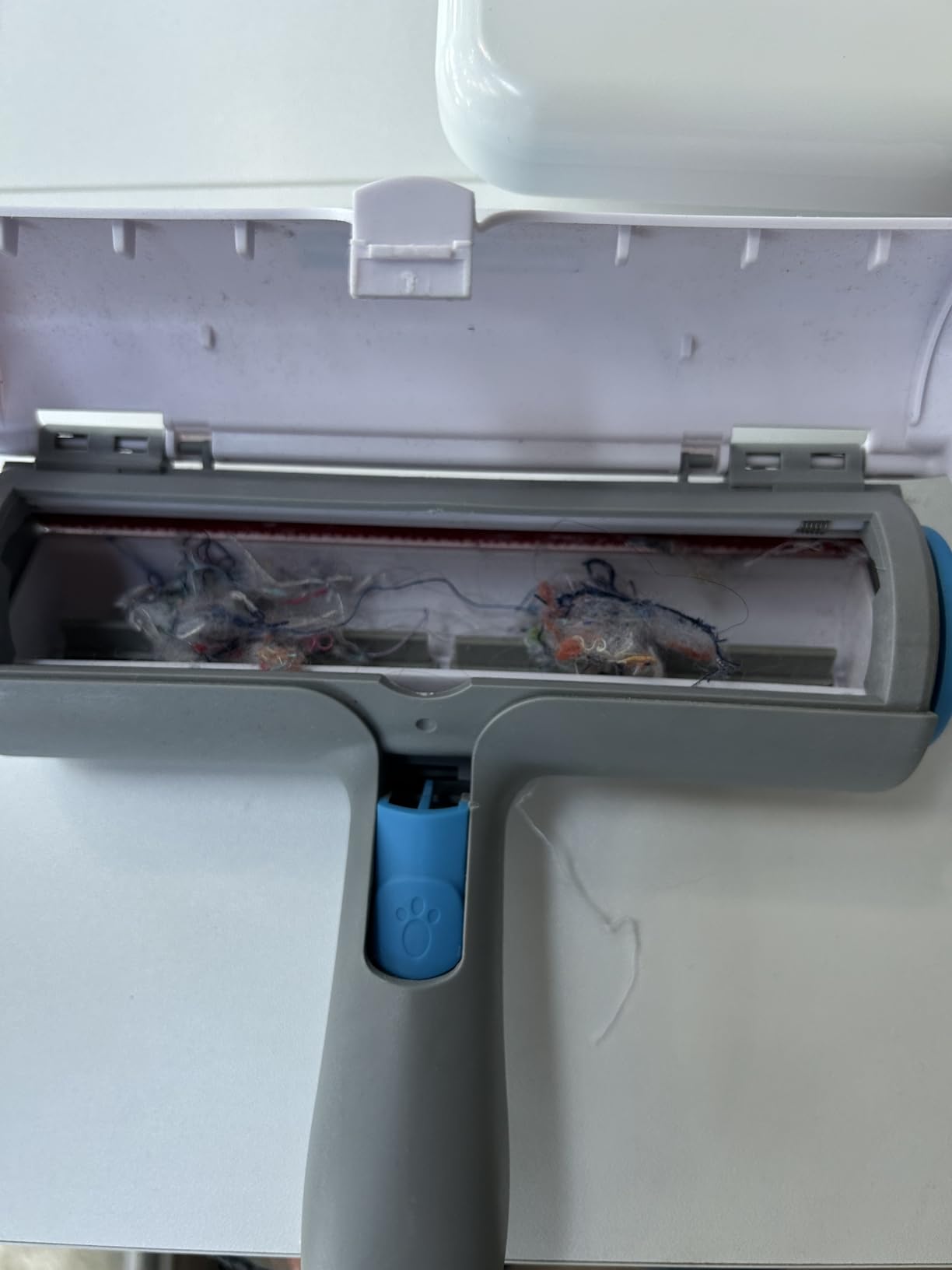 Triton Pet Hair Removal Tool w/Fur Trapping Compartment and Detachable Handle, 60% Smaller Storage Size, Reusable Shedding Roller, Cat and Dog Hair Remover for Car, Furniture, Carpet (Gray/White) customer photo 2