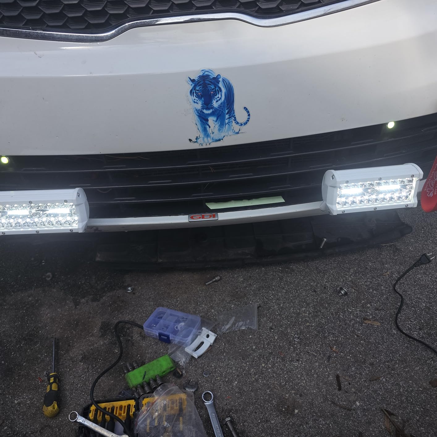 Nilight Marine LED Light Pods Navigation Lights 2PCS 6.5 Inch White Spot Flood Combo Ponton Boat Deck Dock Lighting for Night Fishing T-top Stern Yacht Port Sailboat Trucks Tractors customer photo 1