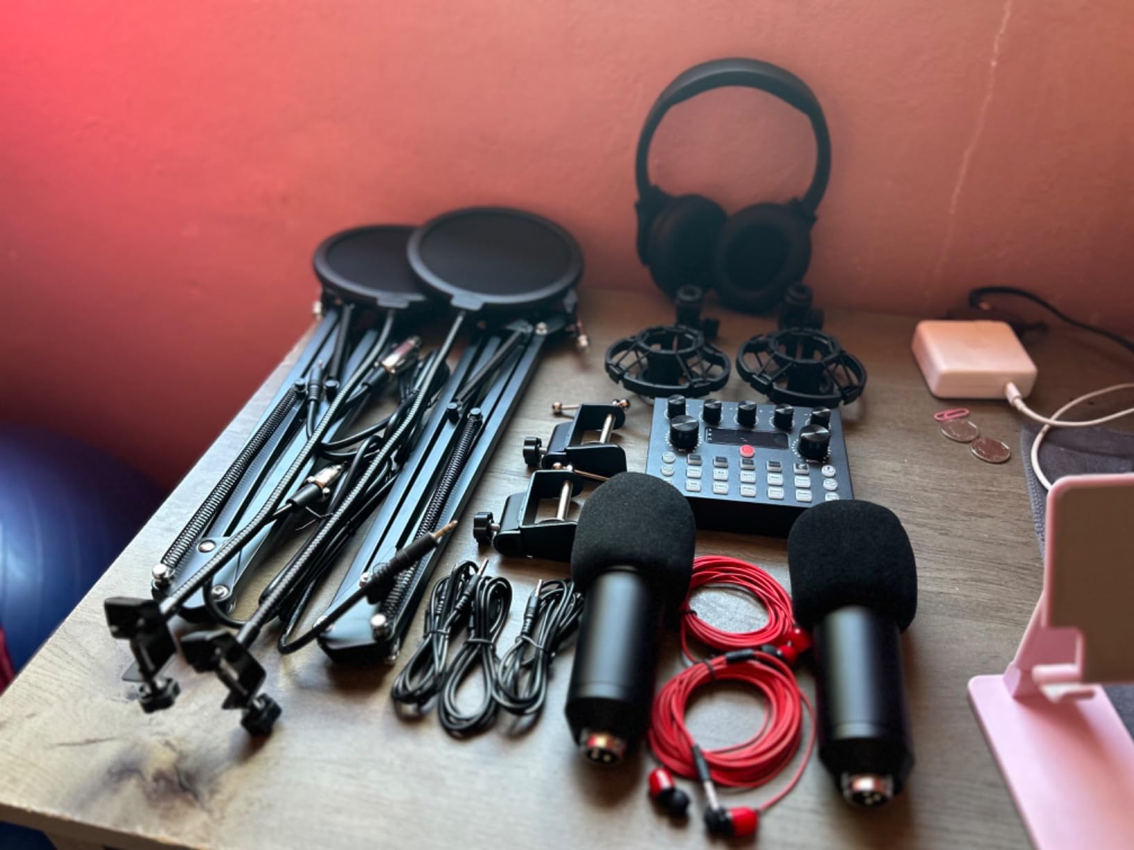 sktome Podcast Equipment Bundle for 2, V8s Voice Changer with BM-800 Podcast Microphone Bundle - Studio Condenser Microphone Perfect for Podcasting, Recording, Singing, Streaming and Gaming customer photo 1