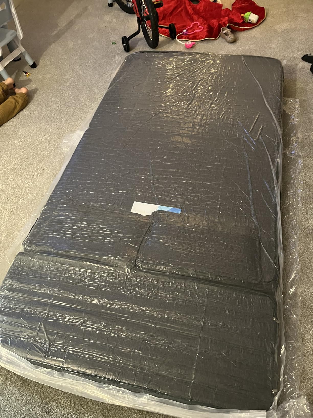 FILUXE Convertible Folding Sofa Bed - Sleeper Chair with Pillow, Modern Linen Fabric Floor & Futon Couch, Foldable Mattress for Living Room/Dorm/Guest Use/Home Office/Apartment, Single Size, Dark Gray customer photo 2