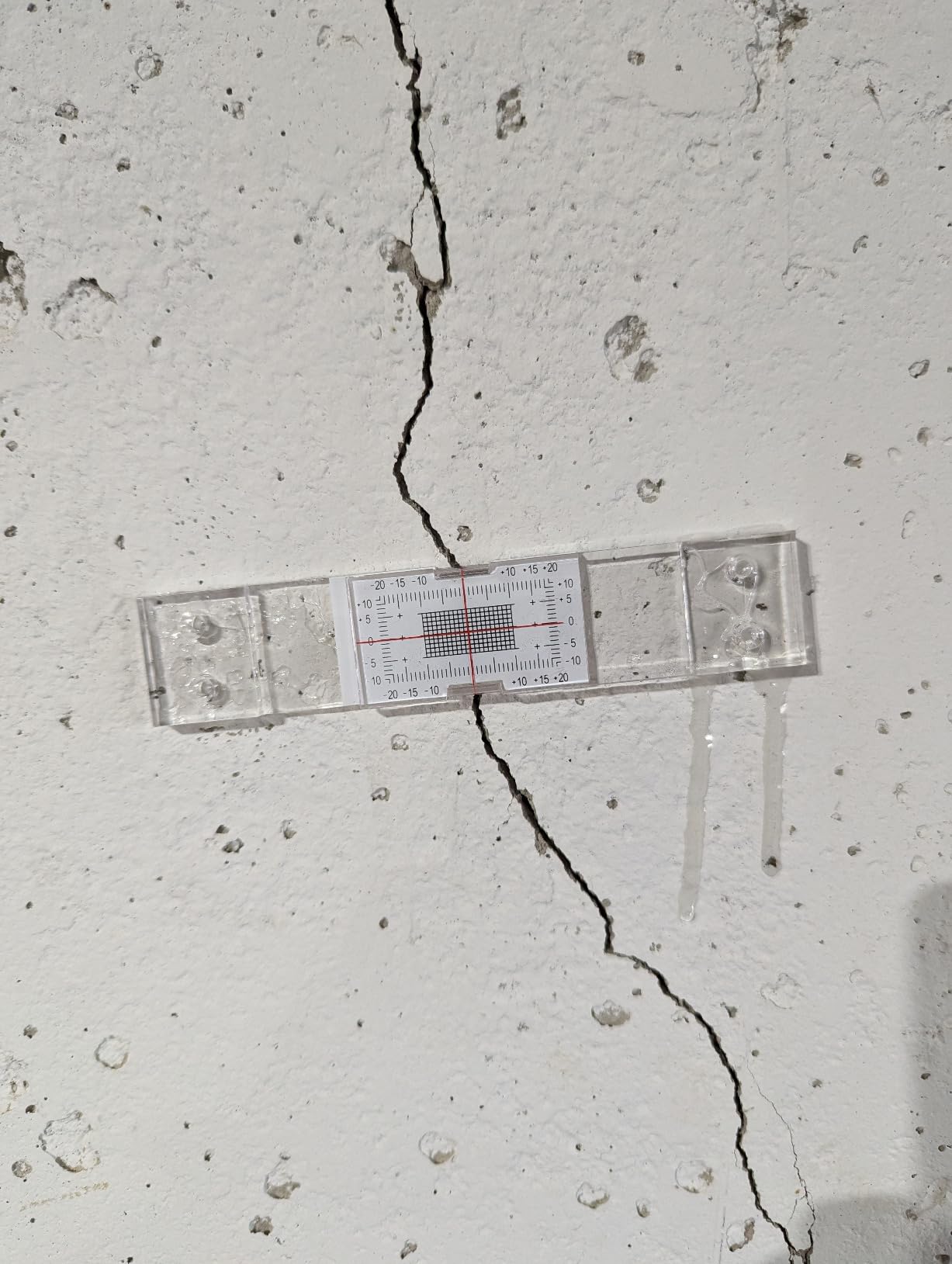 Crack Monitor, Cover ±20 mm (±0.79