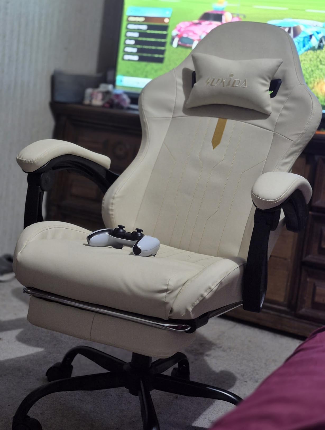 Gaming Chair with Footrest Ergonomic Computer Chair Massage Lumbar Cushion, Racing Video Game Chair Adjustable Rocker Recliner Executive Office Desk Chair PU Leather for Adults customer photo 1