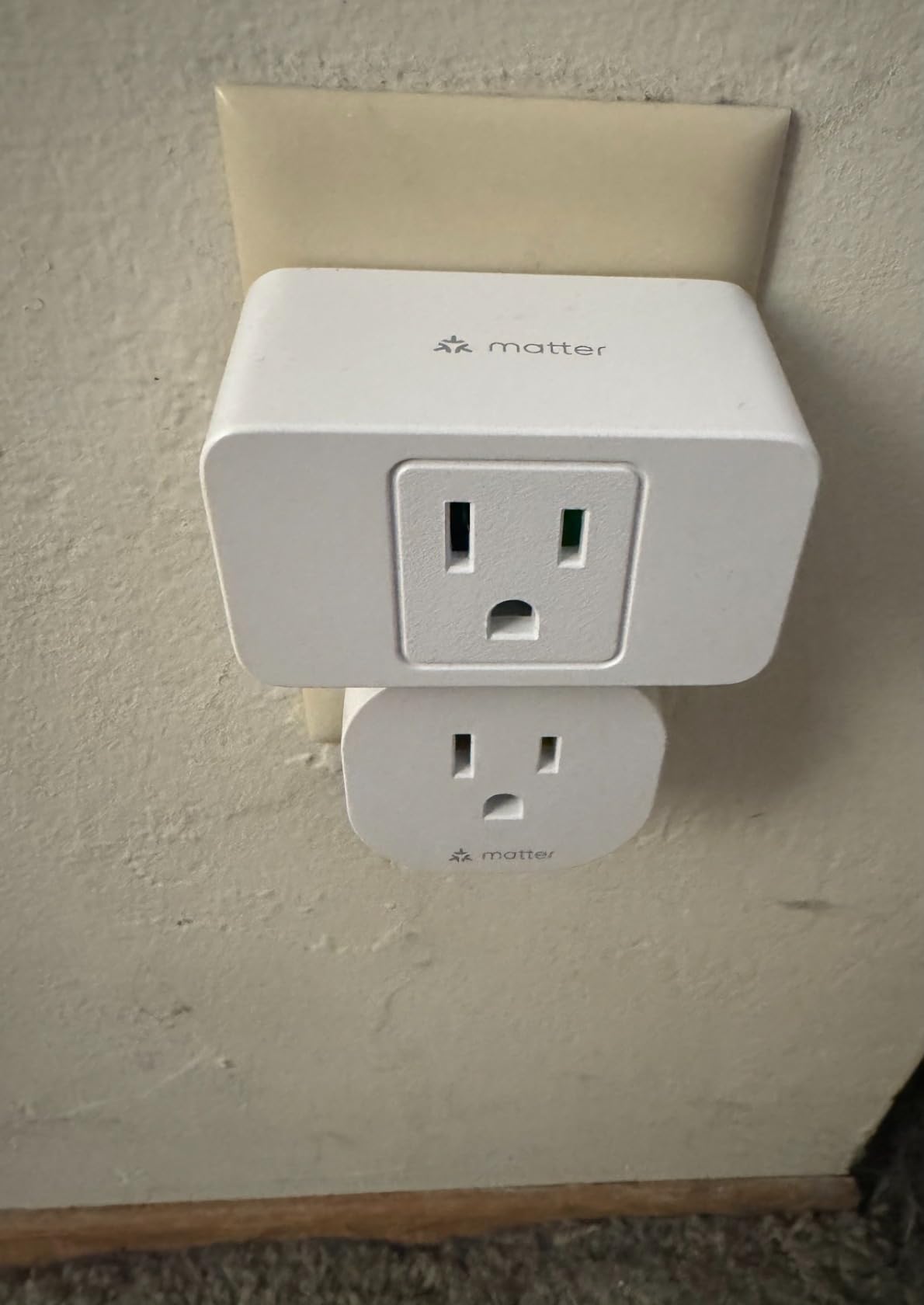 meross Matter Smart Plug, Energy Monitoring Smart Outlet, Wi-Fi Plug Work with Alexa, Apple HomeKit, Google with Schedule Timer, 15A/1800W, 100% Privacy Matter Smart Home, App & Voice Control 4 Pack customer photo 2