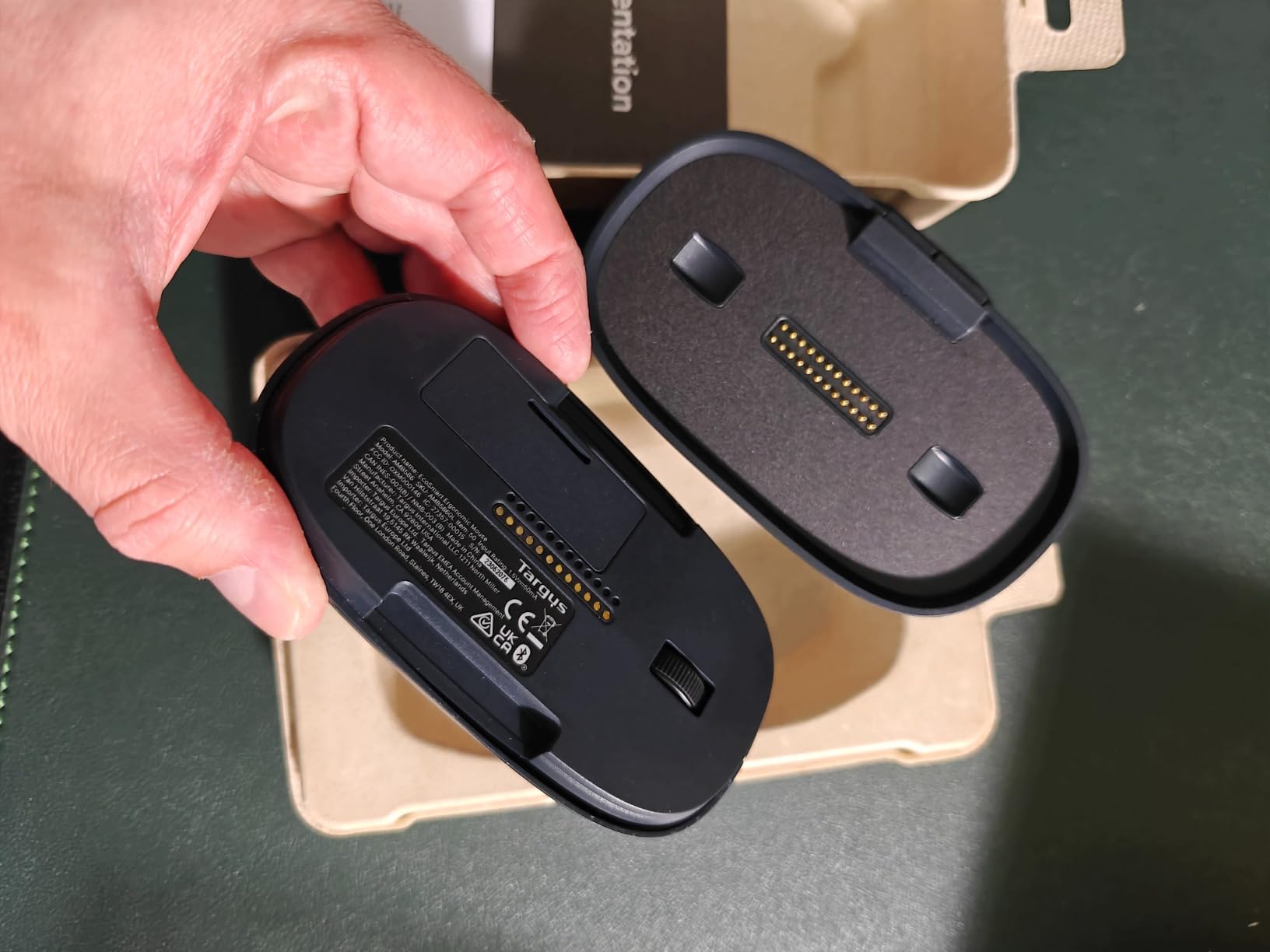 Targus ErgoFlip EcoSmart Sustainable Ambidextrous Full-Size Mouse - Gaming-Level Mouse Compatible with Chrome OS, Windows, and macOS (AMB586GL) customer photo 2