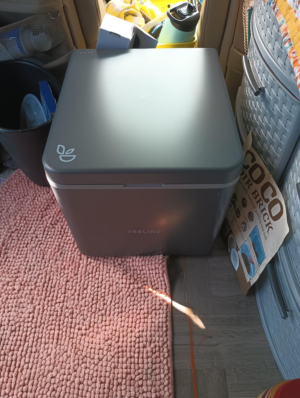 TRELINO Composting Toilet Evo S Gray, Portable Toilet for Camping & Outdoor, Odorless, 1.2 gal & 1.6 gal Capacity, 13 x 15.4 x 11.7 inches customer photo 2