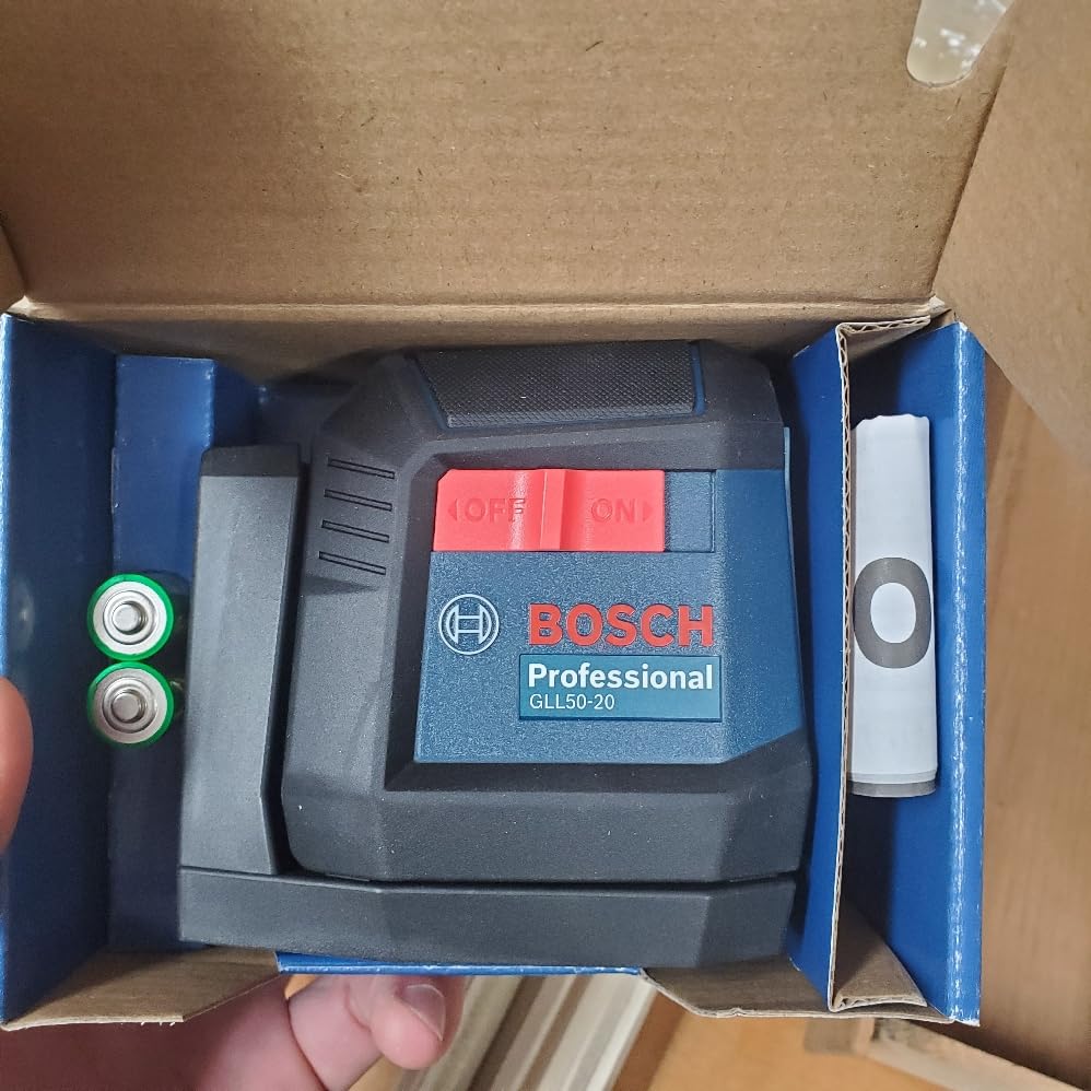 BOSCH GLL50-20 50 Ft Self-Leveling Cross-Line Laser, Includes Integrated Magnetic Mount & 2 AA Batteries customer photo 1