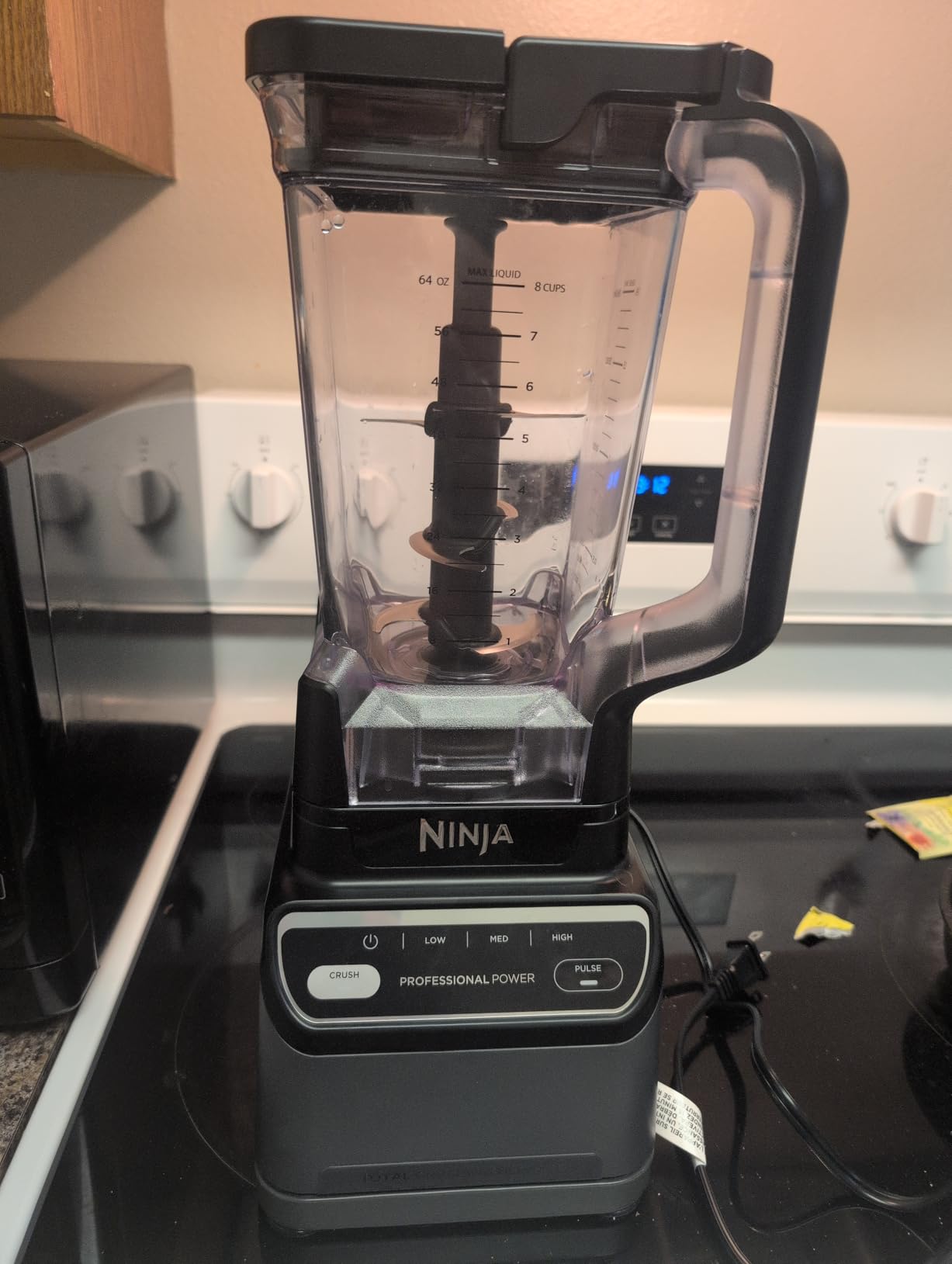 Ninja Professional Blender | Smoothie Blender, Drink Mixer, Grinder, Ice Crusher | Total Crushing Technology, Auto-iQ Smart Presets, Professional 1200W Power, XL 72oz Pitcher | Dark Grey | BR201AMZ customer photo 1