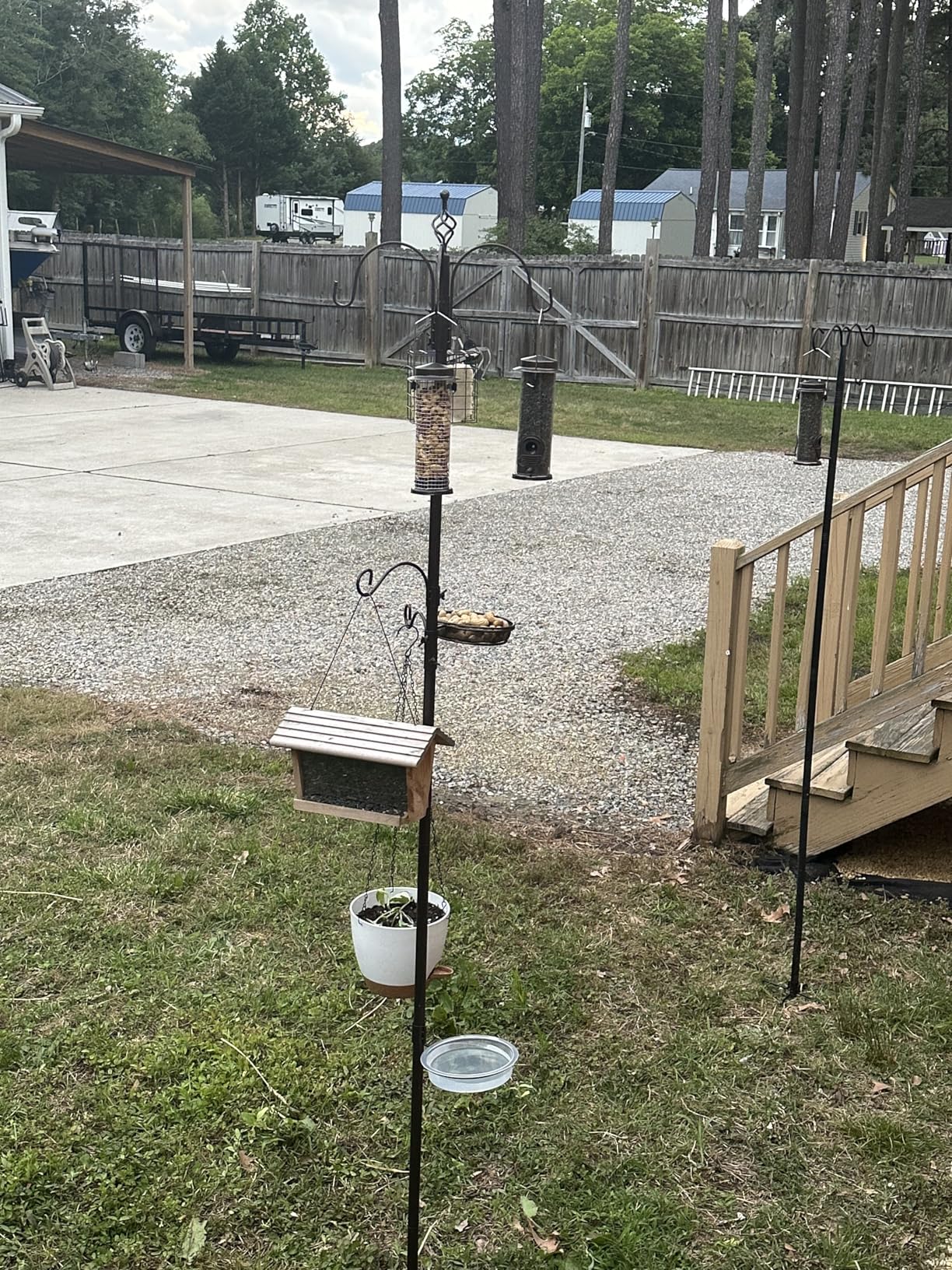 6-Hook Bird Feeding Station Kit, Wild Bird Feeder Stand Pole, Multi-Feeder Kit Stand with 4 Feeders, Bird Bath and Mesh Tray, 94 Inch customer photo 1