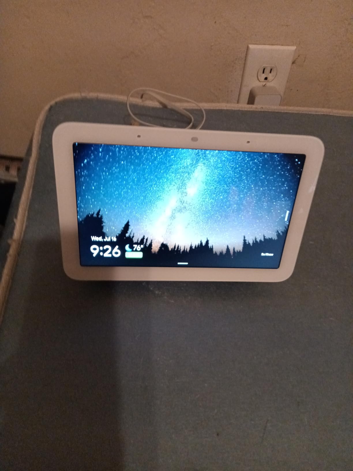 Nest Hub 7 Smart Display 2nd Generation with Google Assistant - Charcoal customer photo 1