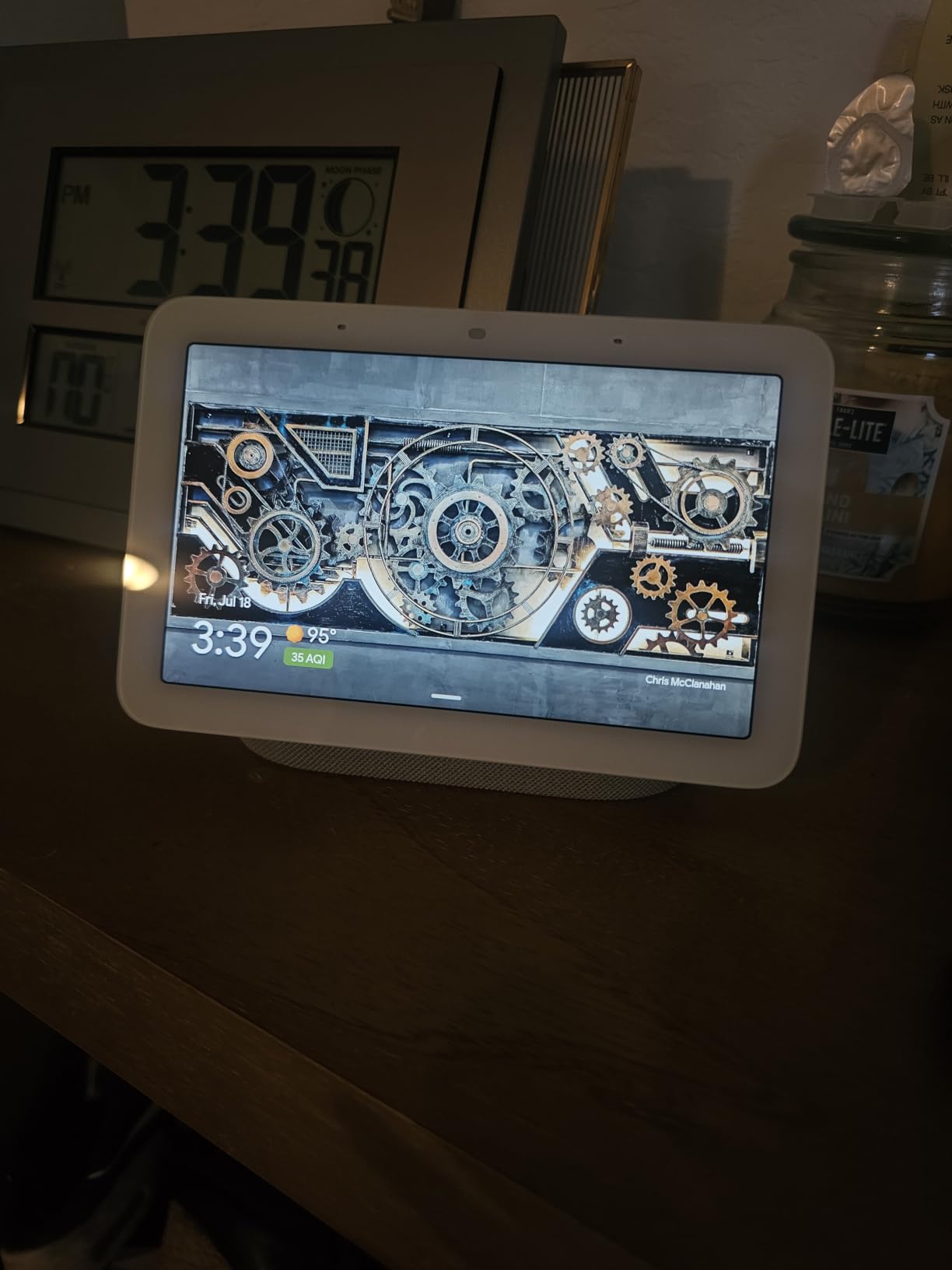 Nest Hub 7 Smart Display 2nd Generation with Google Assistant - Charcoal customer photo 2