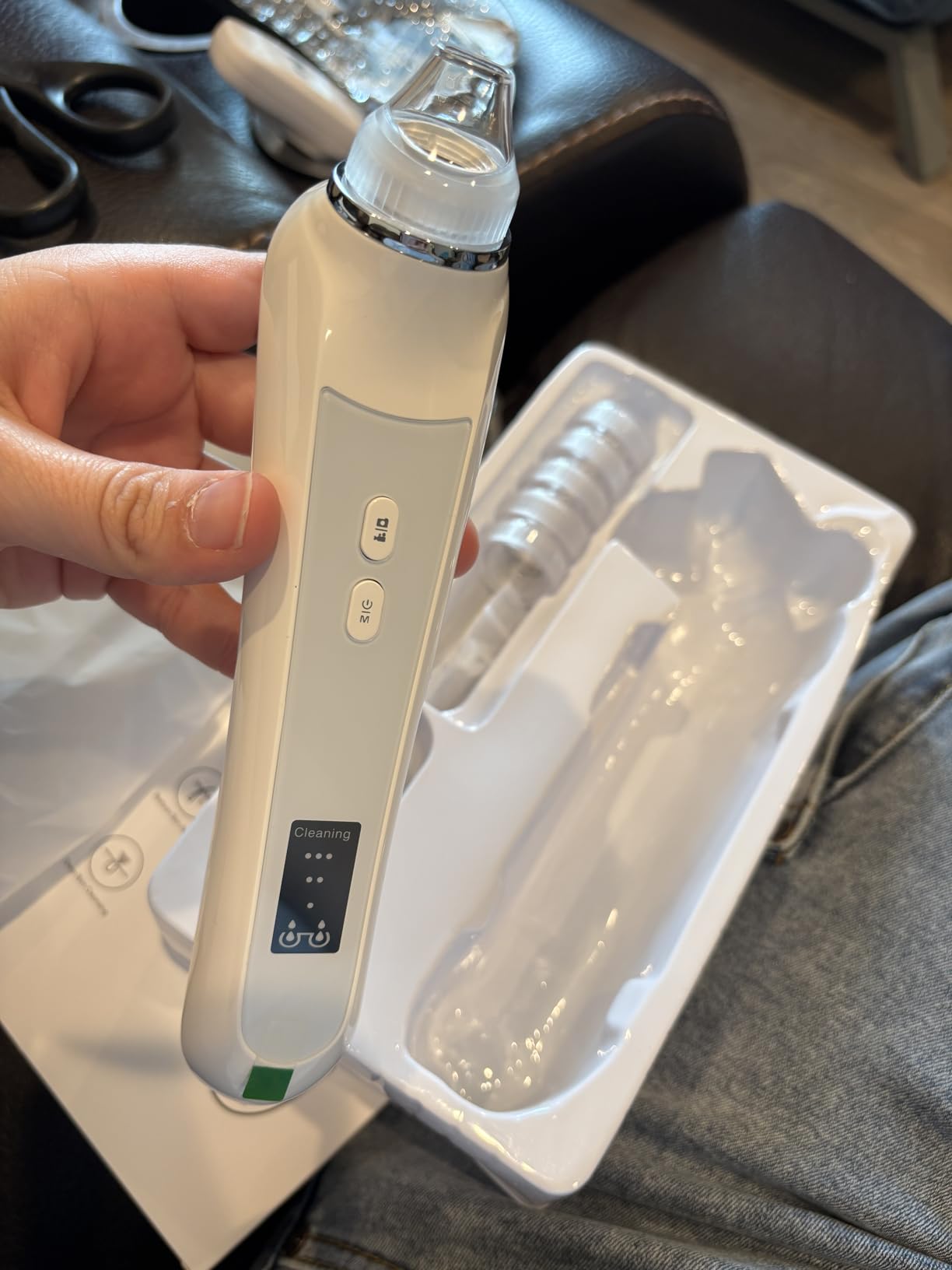 Blackhead Remover Vacuum, USB Interface Type Pore Vacuum, Black Head Extractions Tool with Camerafor, Men and Women Pore Cleaner, 3 Adjustment Modes & 6 Suction Heads(Light Pink) customer photo 1