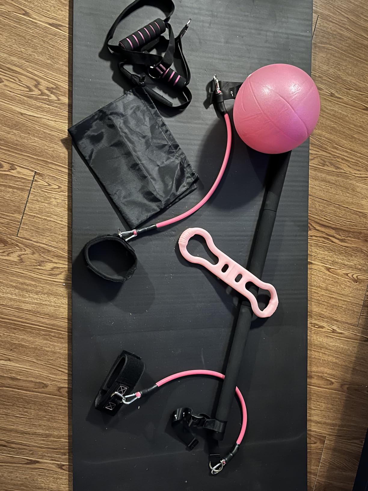 Pilates Bar Kit with Resistance Bands, Multifunctional Pilates Bar with 3 Set Exercise Resistance Bands, Portable Pilates Equipment for Women Home Gym Yoga Workouts customer photo 1