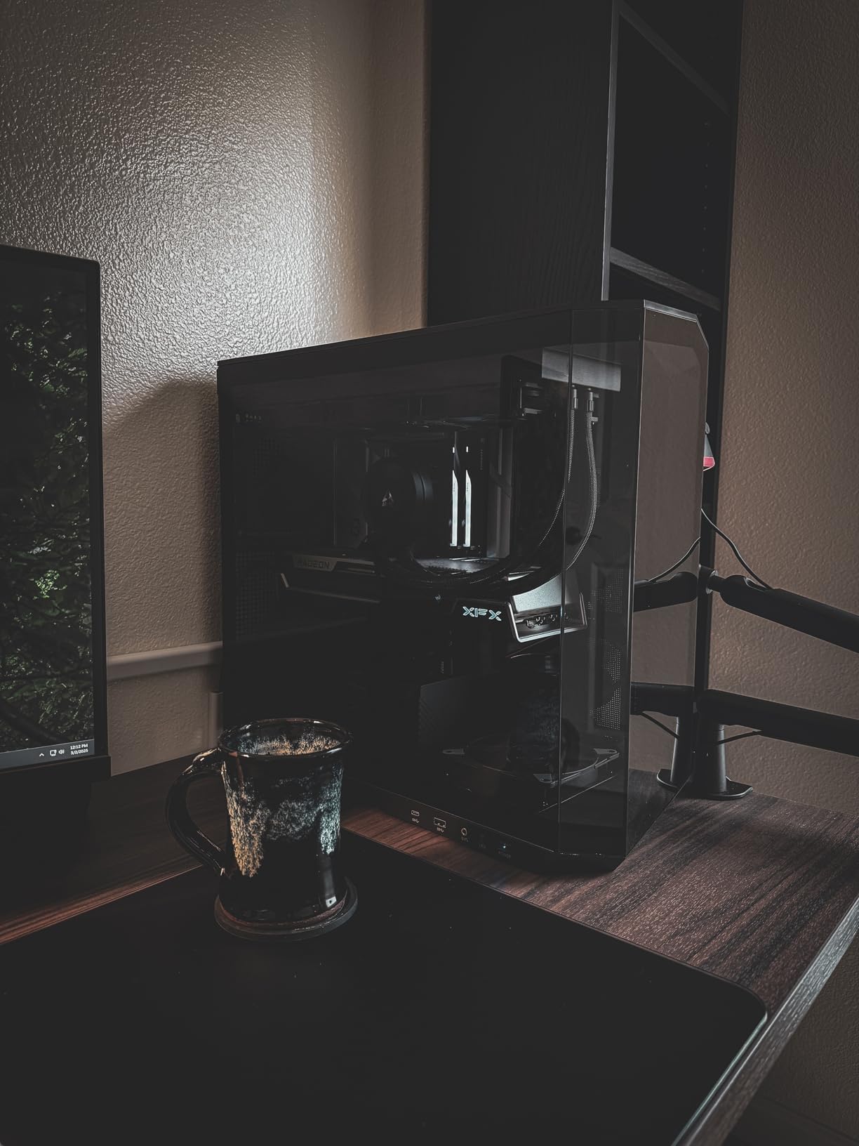 MSI B650M Project Zero Gaming Motherboard (AMD Ryzen 9000/8000/7000 Series Processors, AM5, DDR5, PCIe 4.0, M.2 Slots, SATA 6Gb/s, USB 3.2 Gen 2, HDMI/DP, Wi-Fi 6E, Bluetooth 5.3, 2.5Gbps LAN, mATX) customer photo 2