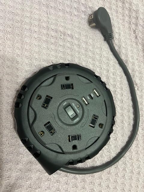 Retractable Power Strip Extension Cord Reel with USB C PD 20W, ETL Listed Flat Plug Travel Power Strip Surge Protection with 5 AC 3 USB Ports, 10FT Travel Extension Cord Portable Outlet, Black Grey customer photo 1