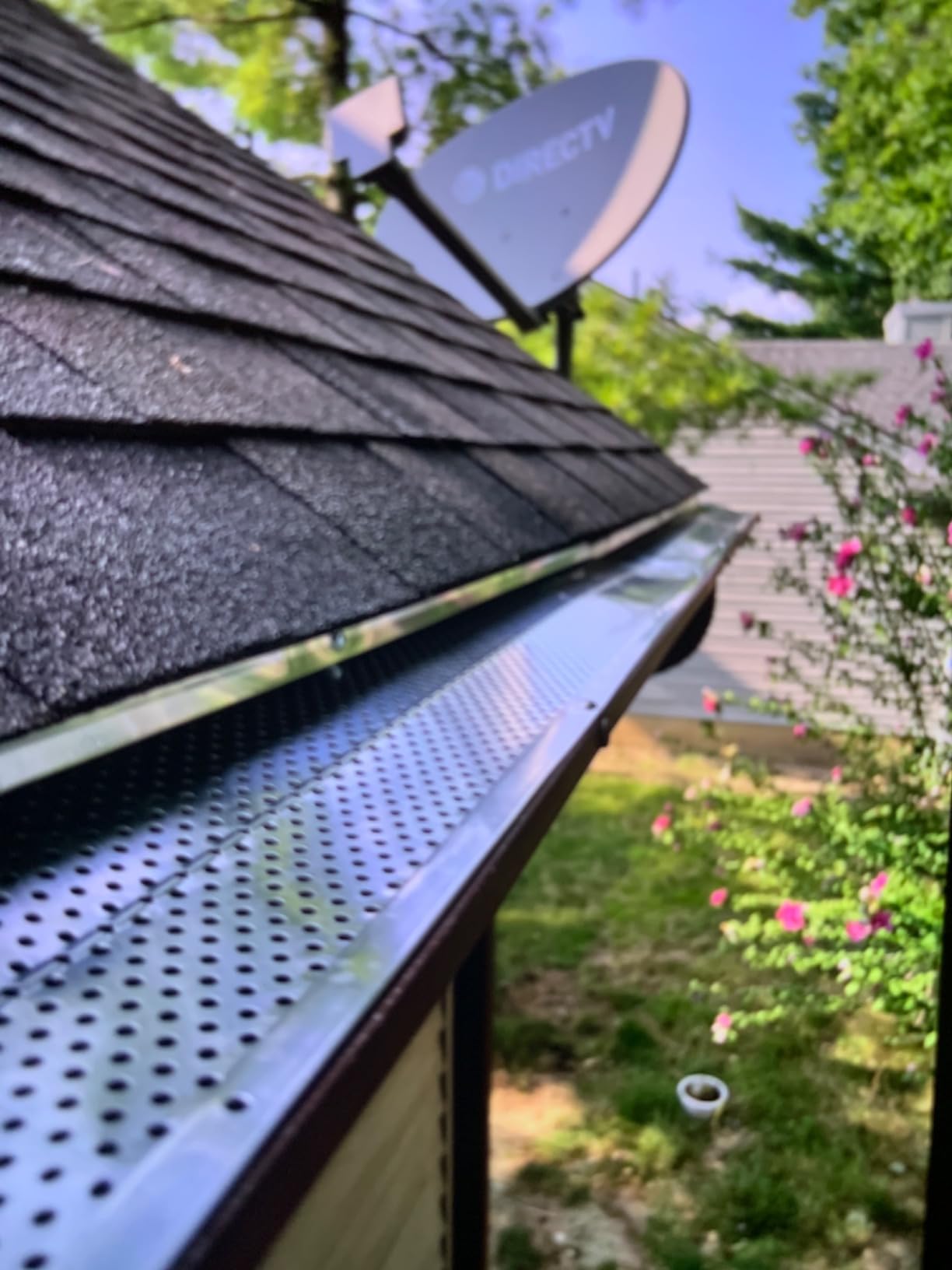 5 inch Gutter Guard, 13 Pack-52ft, Aluminum Rain Gutter Guard, DIY Leaf Filter Gutter Guard Protection Cover, Raptor Mesh Gutter Screen Cleaning Tools for Downspout, Roof, with Screws customer photo 1