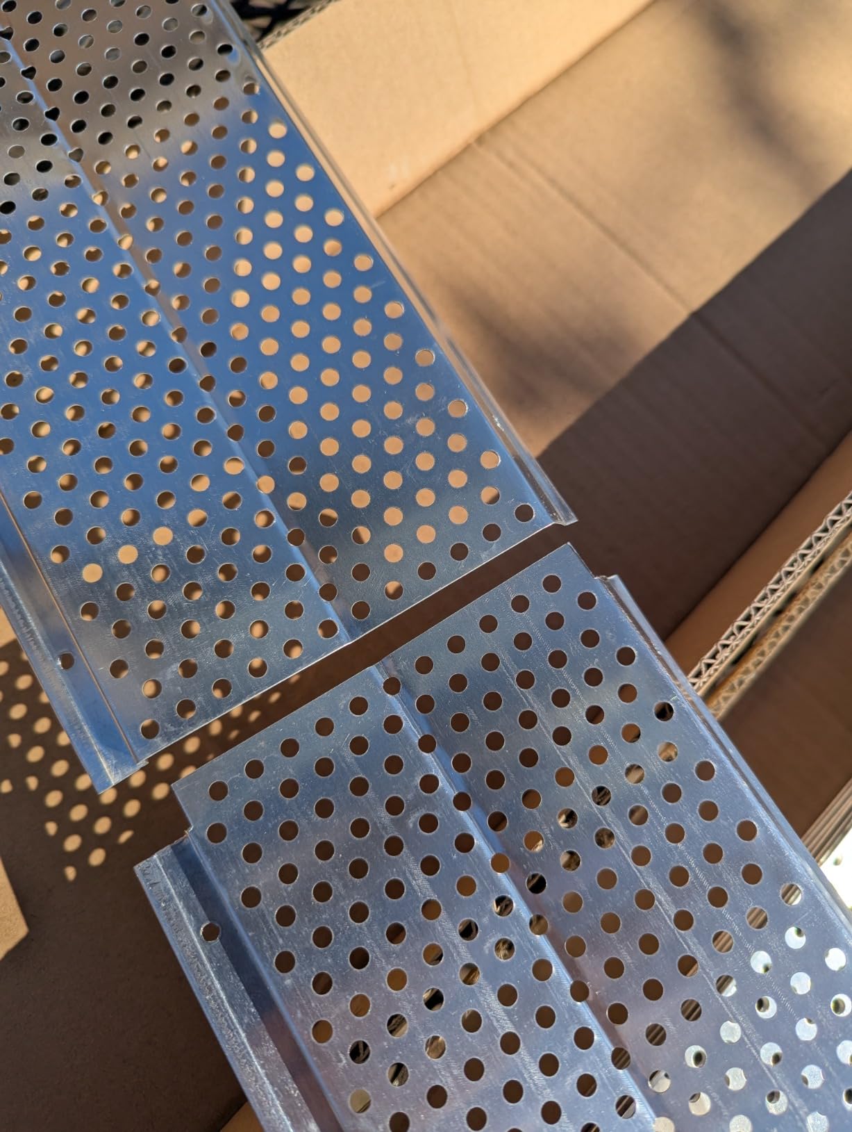 5 inch Gutter Guard, 26 Pack, 104ft, Aluminum Mesh Leaf Guards, DIY Leaf Filter Gutter Protection Cover, Raptor Gutter Guard Cleaning Tools for Downspout, Roof, with Screws customer photo 2