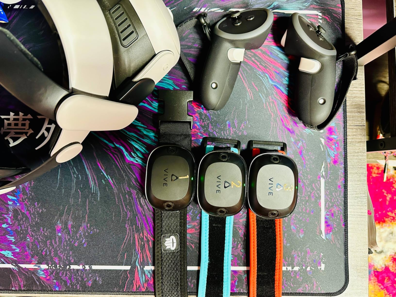 HTC Vive Ultimate Tracker 3 Pack + Dongle - VR Full Body Tracking - Compatible with SteamVR, Vive XR Elite, Meta Quest Virtual Reality Headsets customer photo 1