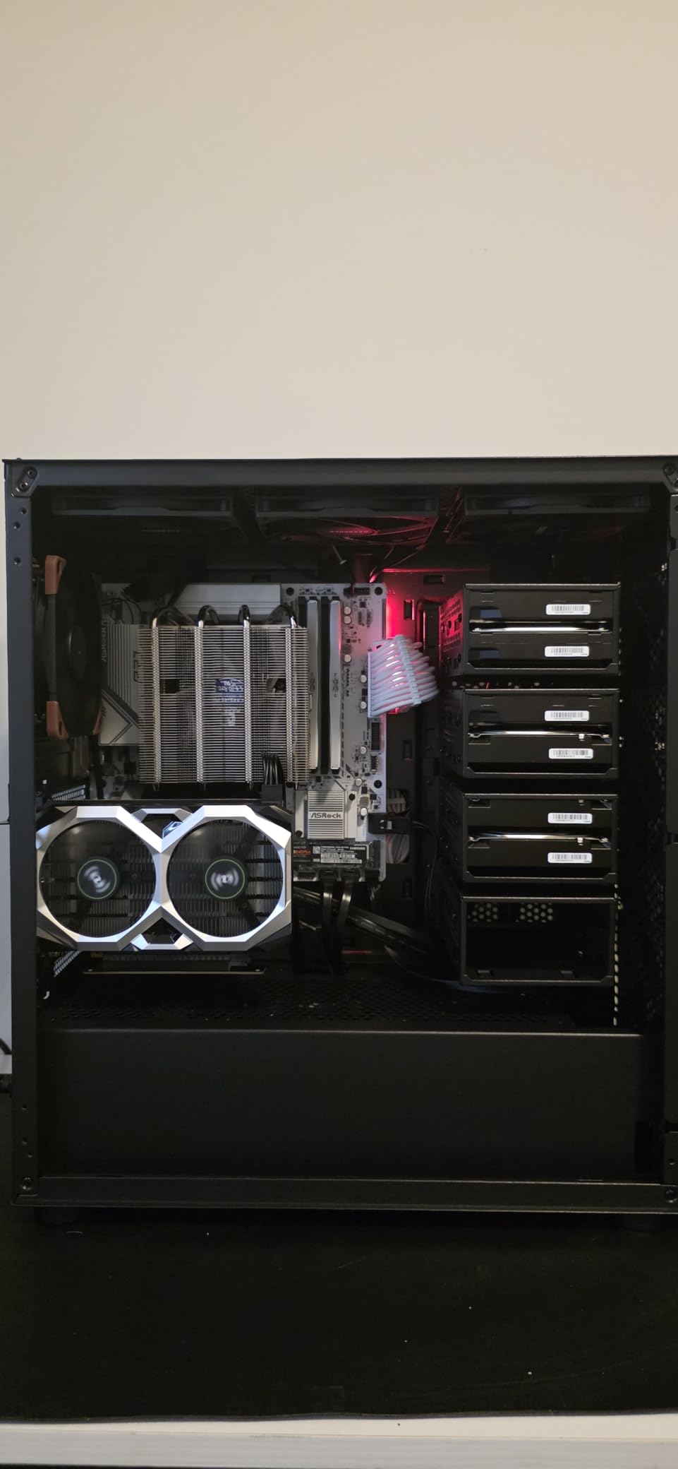 DARKROCK Classico Storage Master ATX NAS Computer Case Mid Tower with 4x120mm Fans, USB 3.0 Ready 10 x3.5'' HDD+3 x2.5'' SDD 360mm Supported on Top & Front Radiator GPU Vertically Mounting Black customer photo 2