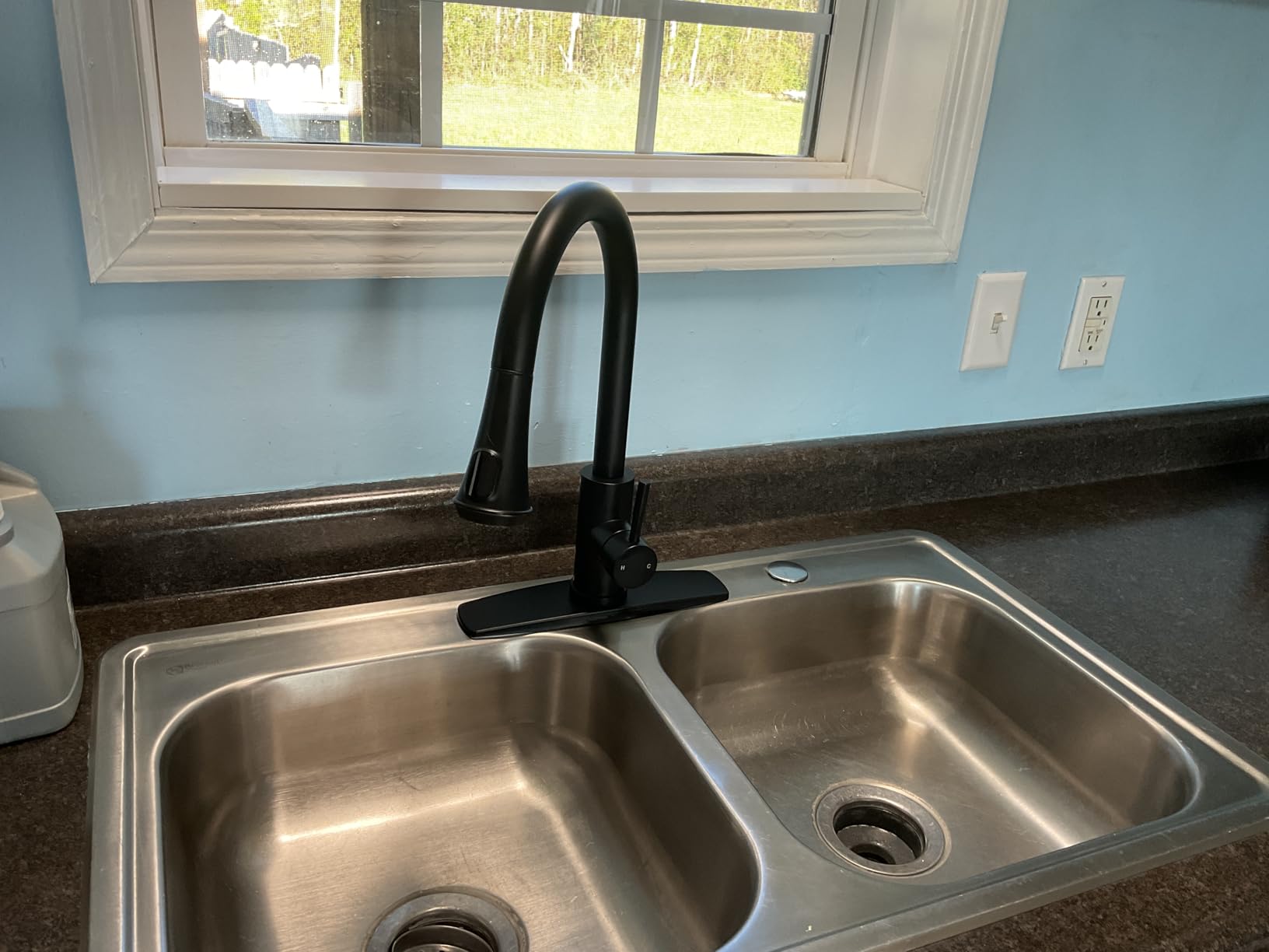 FORIOUS Touchless Kitchen Faucet with Pull Down Sprayer, Brushed Nickel Hands-Free Smart Motion Sensor Sink Faucet Single Handle Contemporary, Suitable for Farmhouse Laundry Camper RV Bar customer photo 1