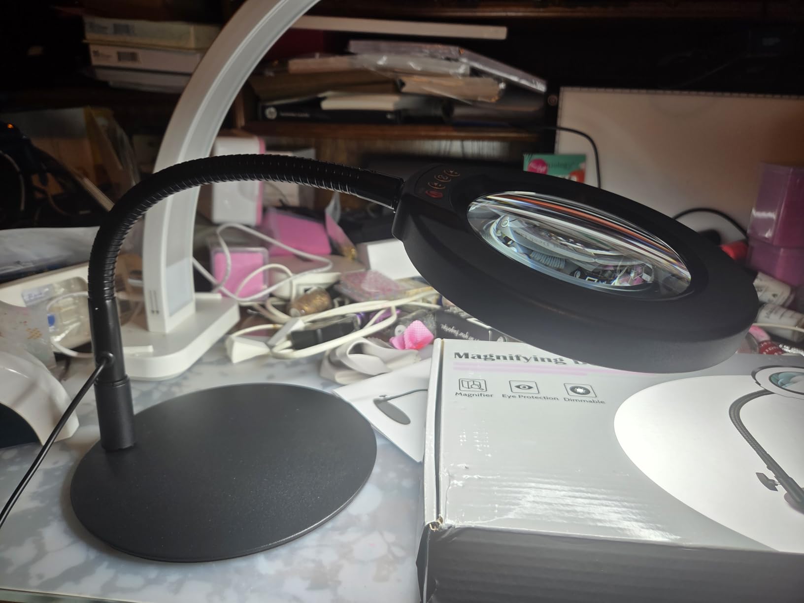 10X Magnifying Glass with Light and Stand, 5 Color Modes Stepless Dimmable LED Lighted Desk Lamp, Hands Free Magnifier with Flexible Goose-Neck for Craft Hobby Painting Sewing Close Work customer photo 2