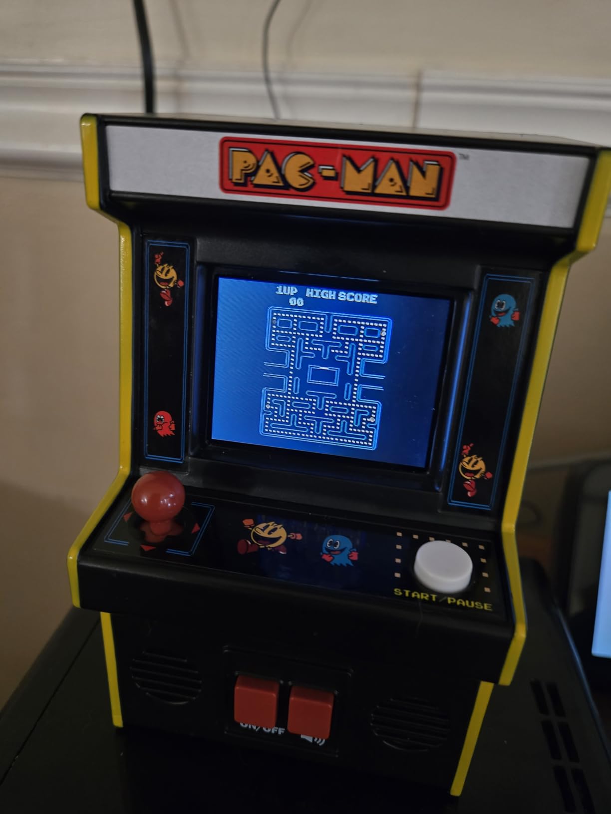 Arcade Classics - Retro Mini Arcade Game, Full Color Screen, Classic Handheld Electronic Game Console, 90s Toy, Great Gift for Kids 8+, Pac-Man customer photo 2