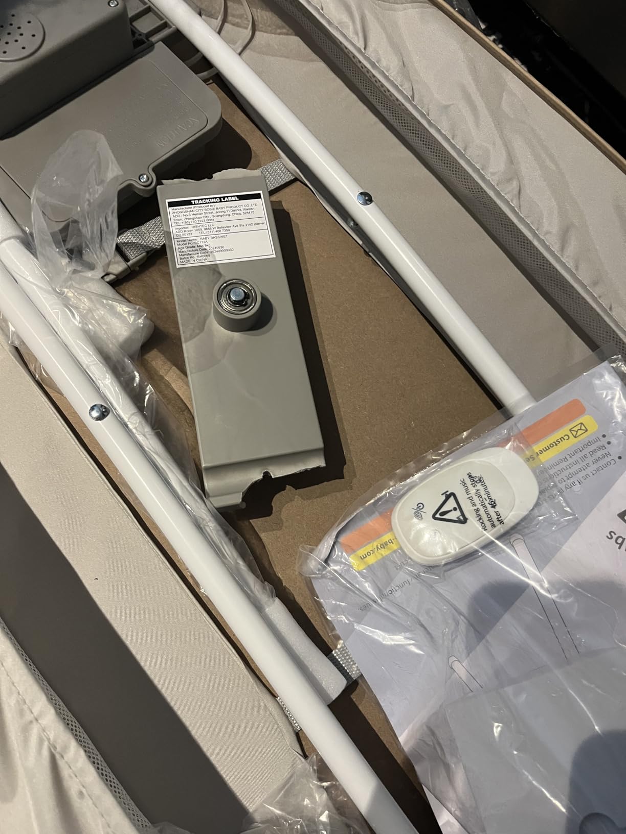 Automatic Rocking Bassinet, Electric Baby Bassinet with Automatic Rocking Motions and Soothing White Noise, Bedside Crib for Baby 0-6 Months, Self-Rocking Sleeper, Brownish-Yellow customer photo 2