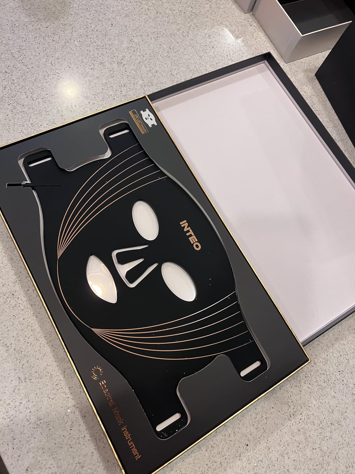 INTEO Red Light Therapy for Face, 3 Modes Portable Led Face Mask Light Therapy with Remote, Near-infrared 850 Red Light Mask with Timing Function, Led Light Therapy At Home 180 LED Beads customer photo 2