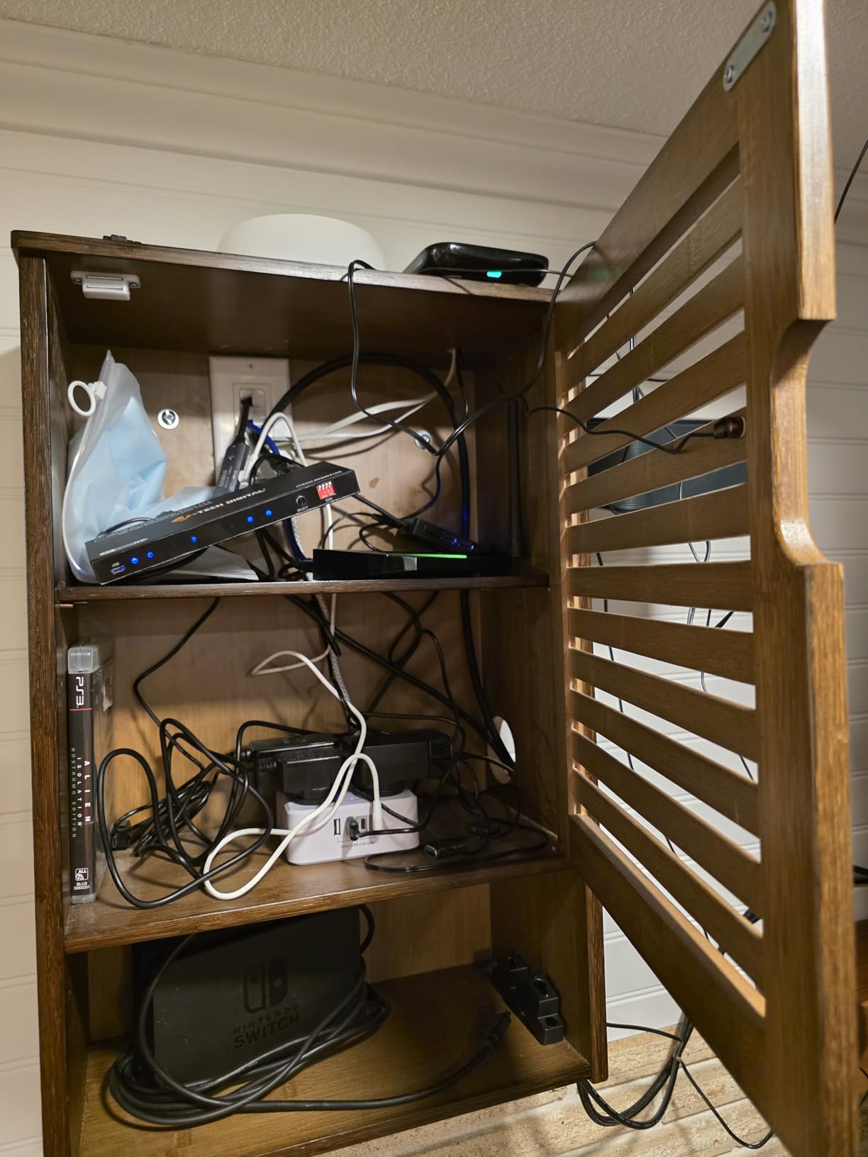 SofaBaton X1S Universal Remote with Hub, Universal Remote Control with One Touch Activities, Customize SofaBaton APP, Compatible with 60 Devices, Compatible with Alexa Google Assistant, Raise to Wake customer photo 1