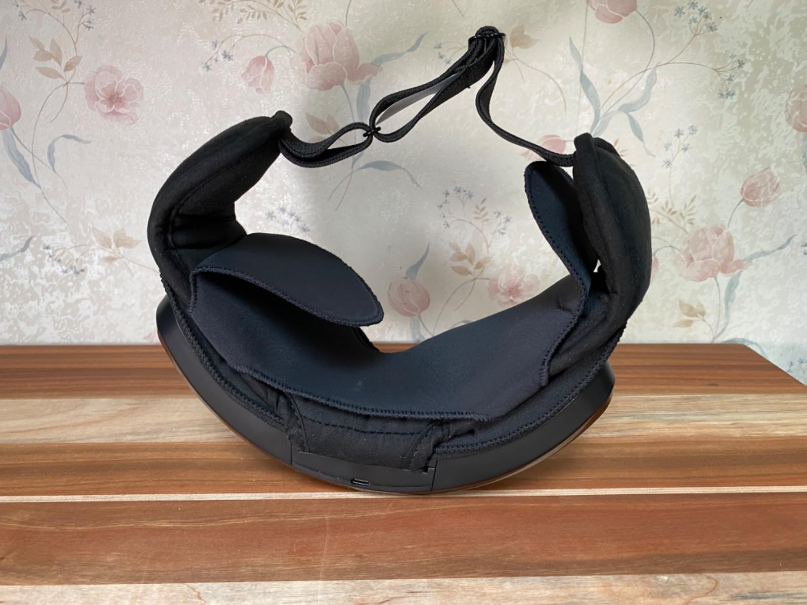 RENPHO Eyeris Shift, Eye Massager with Heat Eye Massager & Sleep Mask for Migraine, Birthday Gifts for Women/Men/Mom/Dad, Face Head Temple Mask with Heat, Compression for Relaxation customer photo 2