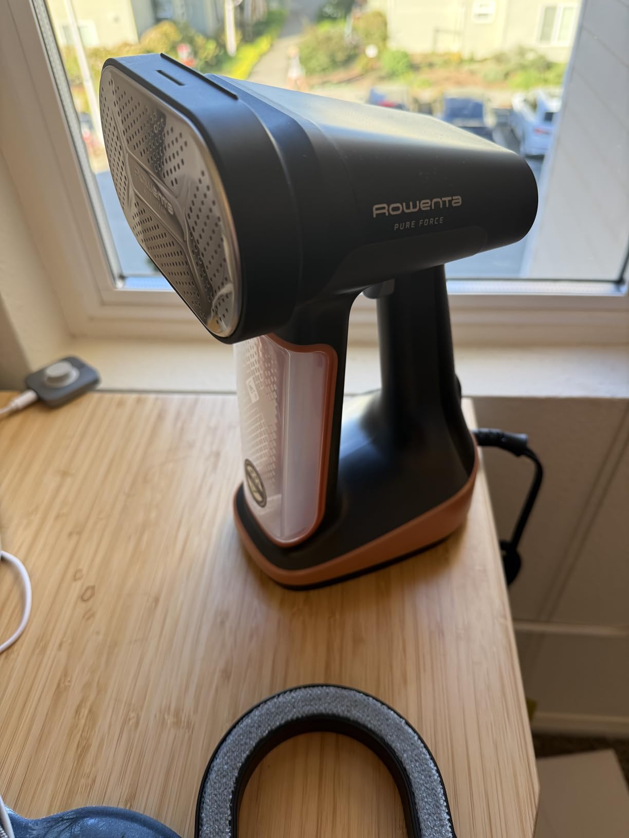 Rowenta Handheld Steamer for Clothes, Pure Force 2in1 Steamer & Iron, 1875W, Vertical/Horizonal Steaming & Ironing, Lightweight, Auto-off, XL power, 1875 Watts, DR8822 customer photo 2