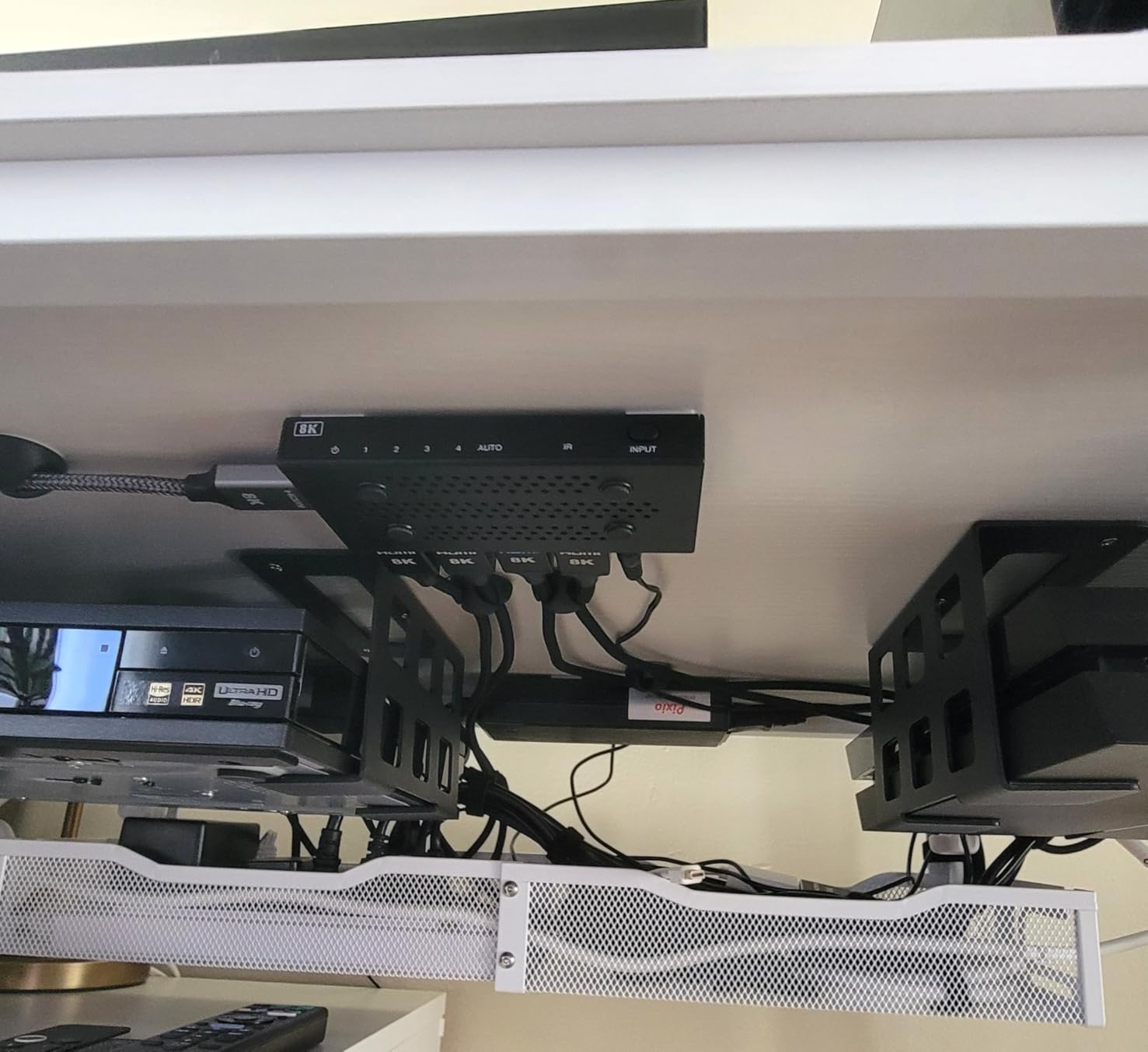 OREI 8K 4x2 HDMI Matrix Switch - 40Gbps HDMI 2.1, Audio Extraction, eARC, Downscaling, EDID Management (BK-402A) customer photo 2