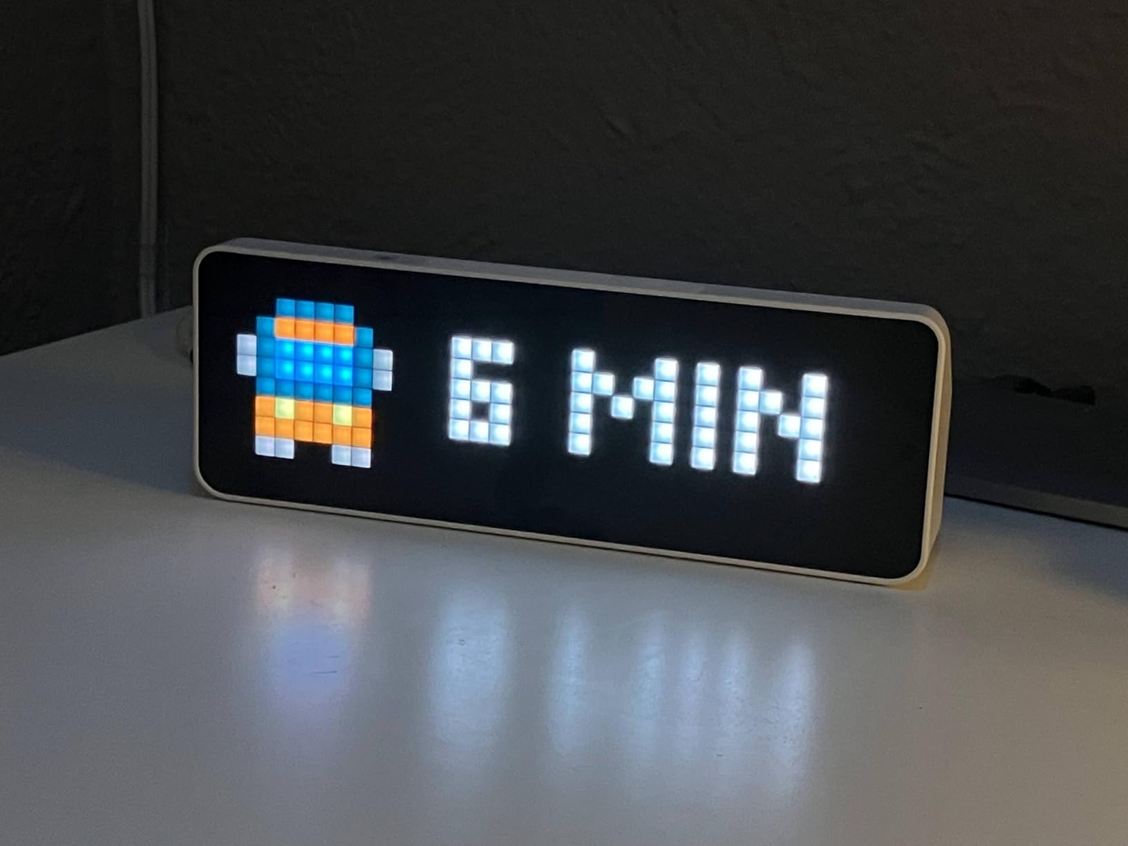 ULANZI TC001 Smart Pixel Clock, Gaming Setup Digital Alarm Clock with Weather - Awtrix Simulator - WiFi Connect, Social Media Counter, Retro Pixel Art Clock for Gaming Room,Bedside, Office Decor customer photo 2