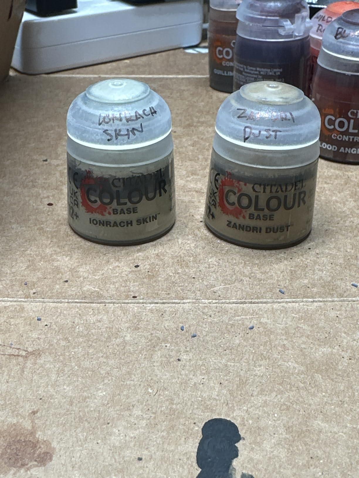 2400RPM Vortex Mixer Model Paint Shaker Mix Up to 100ML Adjustable Speed for Hobby Acrylic Paints,Nail Polish,Pigment,Eyelash Glue Adhesives,Testing Tubes customer photo 2