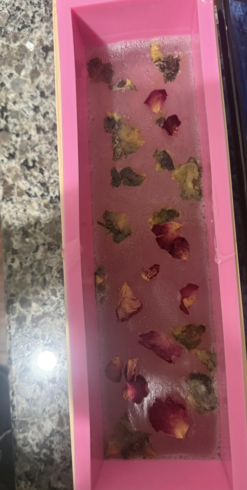 haclum Soap Making Kit for Adults and Kids - Soap Making Supplies with Melt & Pour Soap Base, Soap Loaf Molds, Cutting Box, Silicone Molds, Essential Oil & Fragrances Beginner DIY Craft Kits customer photo 1