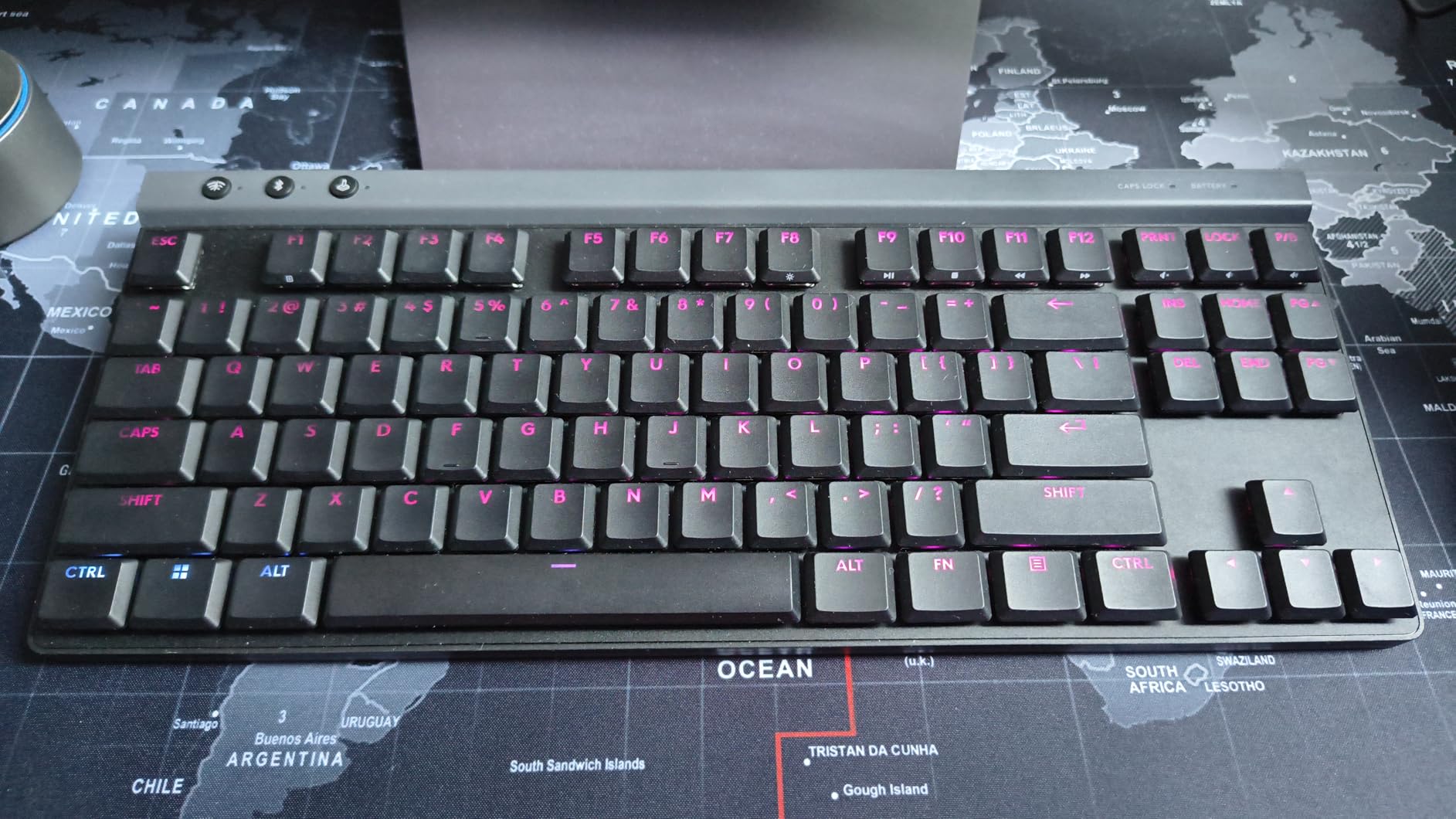 Logitech G515 Lightspeed TKL Low Profile Wireless Gaming Keyboard, LIGHTSYNC RGB, Thin Tenkeyless Design, PBT Keycaps, Tactile (Brown) Mechanical Switches customer photo 2