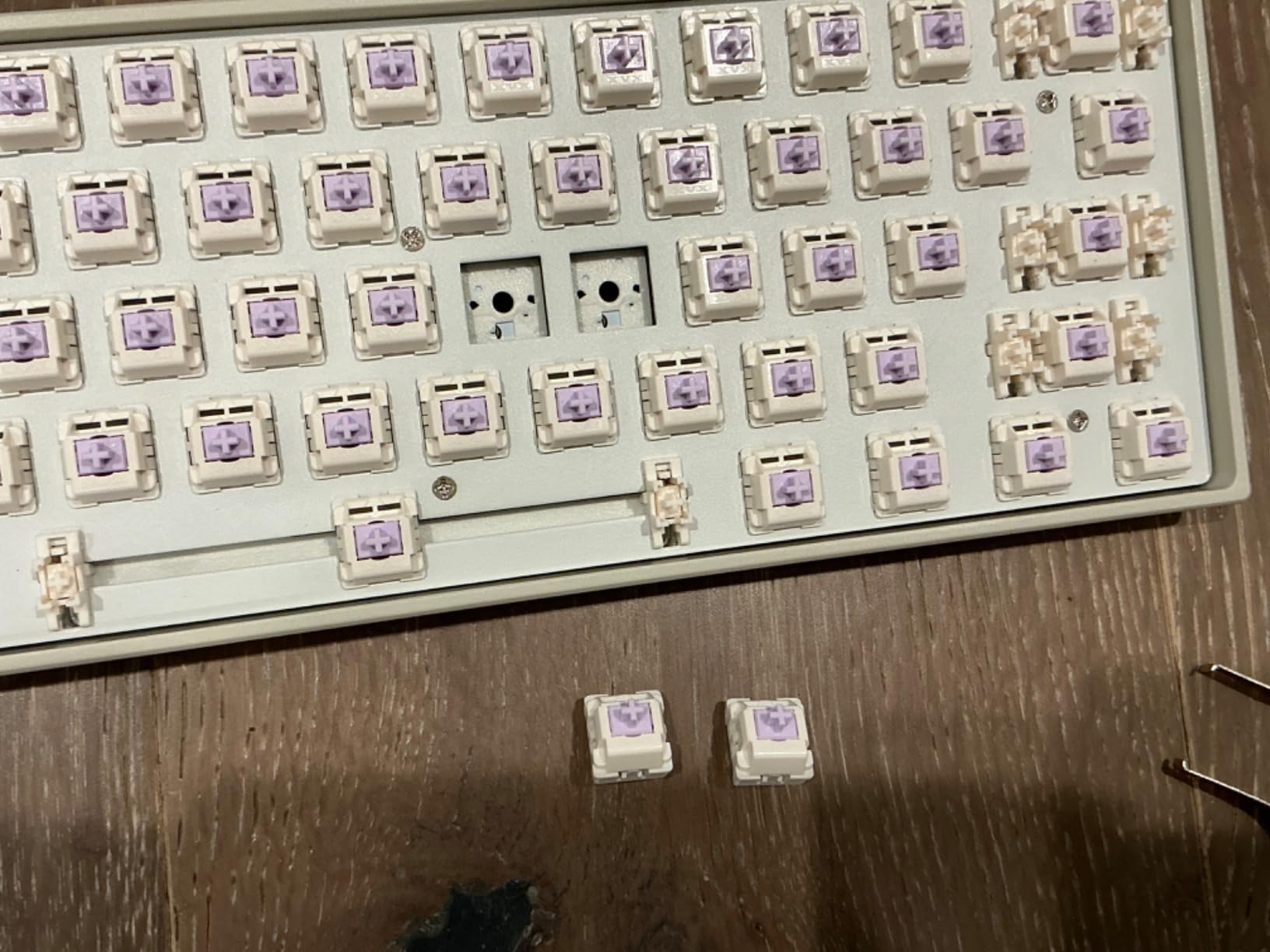 OHY XVX Wired 75% Retro Gaming Keyboard with 2 HUB Ports, M87 Pro Mechanical Keyboard with Customizable Switches, Compact Gamer RGB - Grey customer photo 2