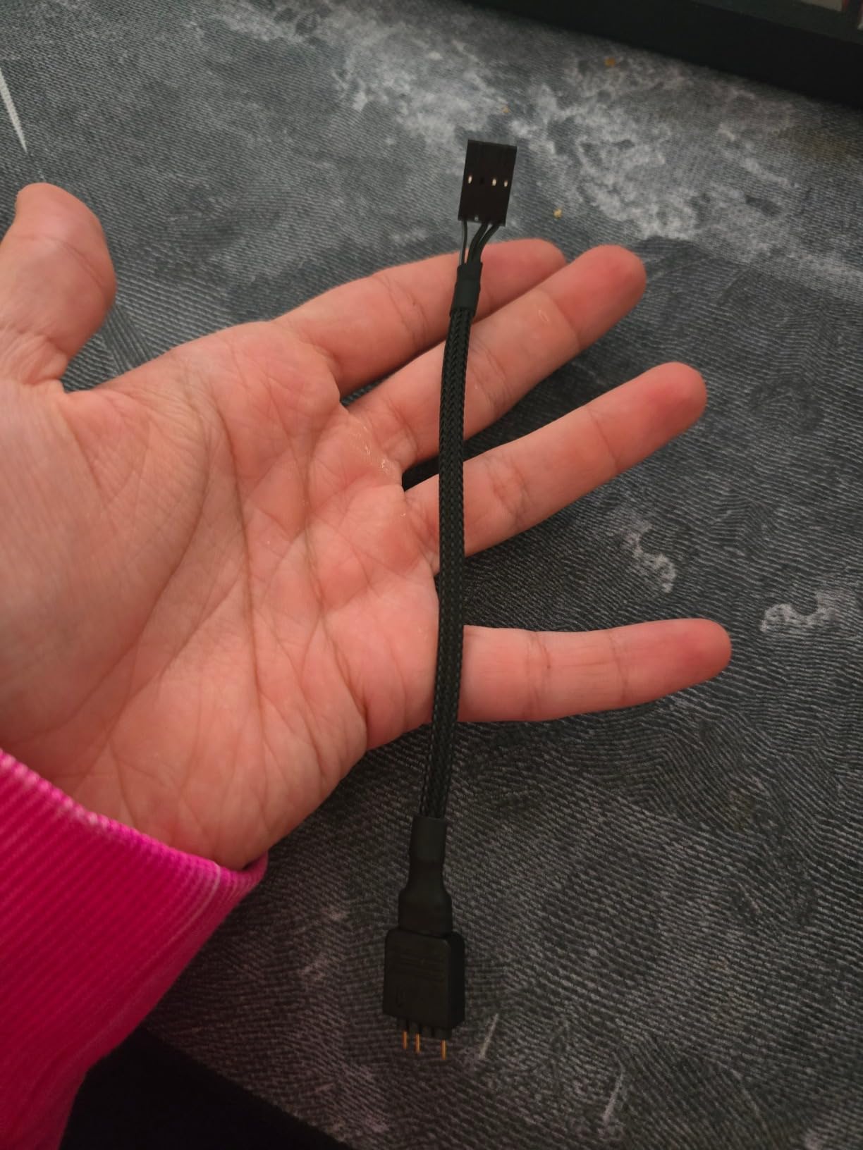 RGB Splitter for Corsair RGB HUB, Lighting Node Core and iCUE Commander CORE XT, 4 Pin Male to Female Fan Extension Cable for Corsair RGB Fan ML/LL/QL/SP/HD 9-in customer photo 1