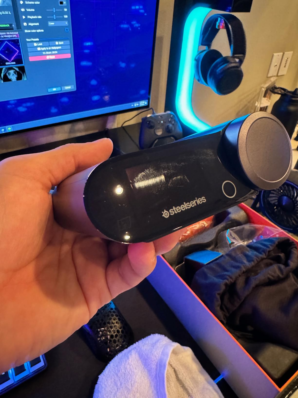 Arctis Nova Pro Wireless Multi-System Gaming Headset - Neodymium Magnetic Drivers - Active Noise Cancellation - 2 Battery System - ClearCast Gen 2 Mic - PC, PS5, PS4, Switch, Mobile customer photo 1