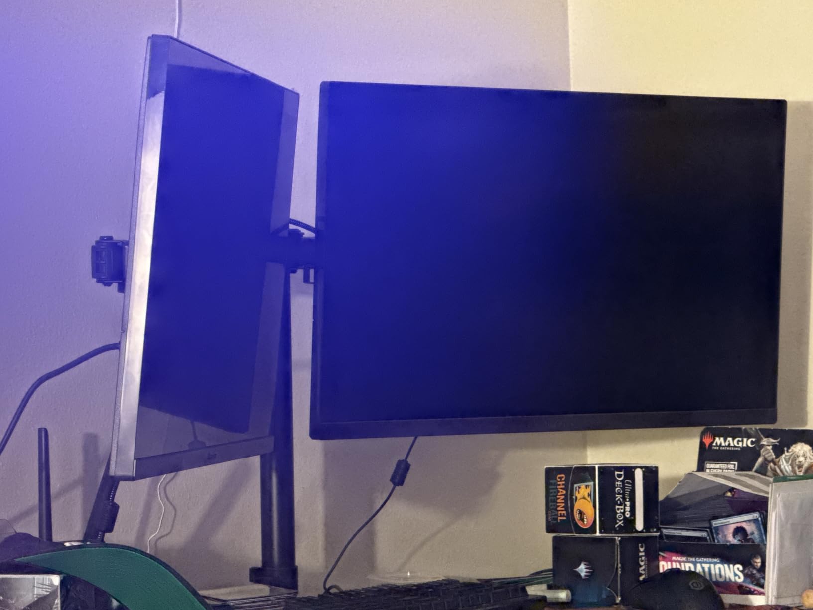 LG 27GS50F-B 27-inch FHD (1920 x 1080) Ultragear Gaming Monitor with 180Hz, 1ms MBR, HDR10, AMD FreeSync, HDMI, DisplayPort customer photo 1