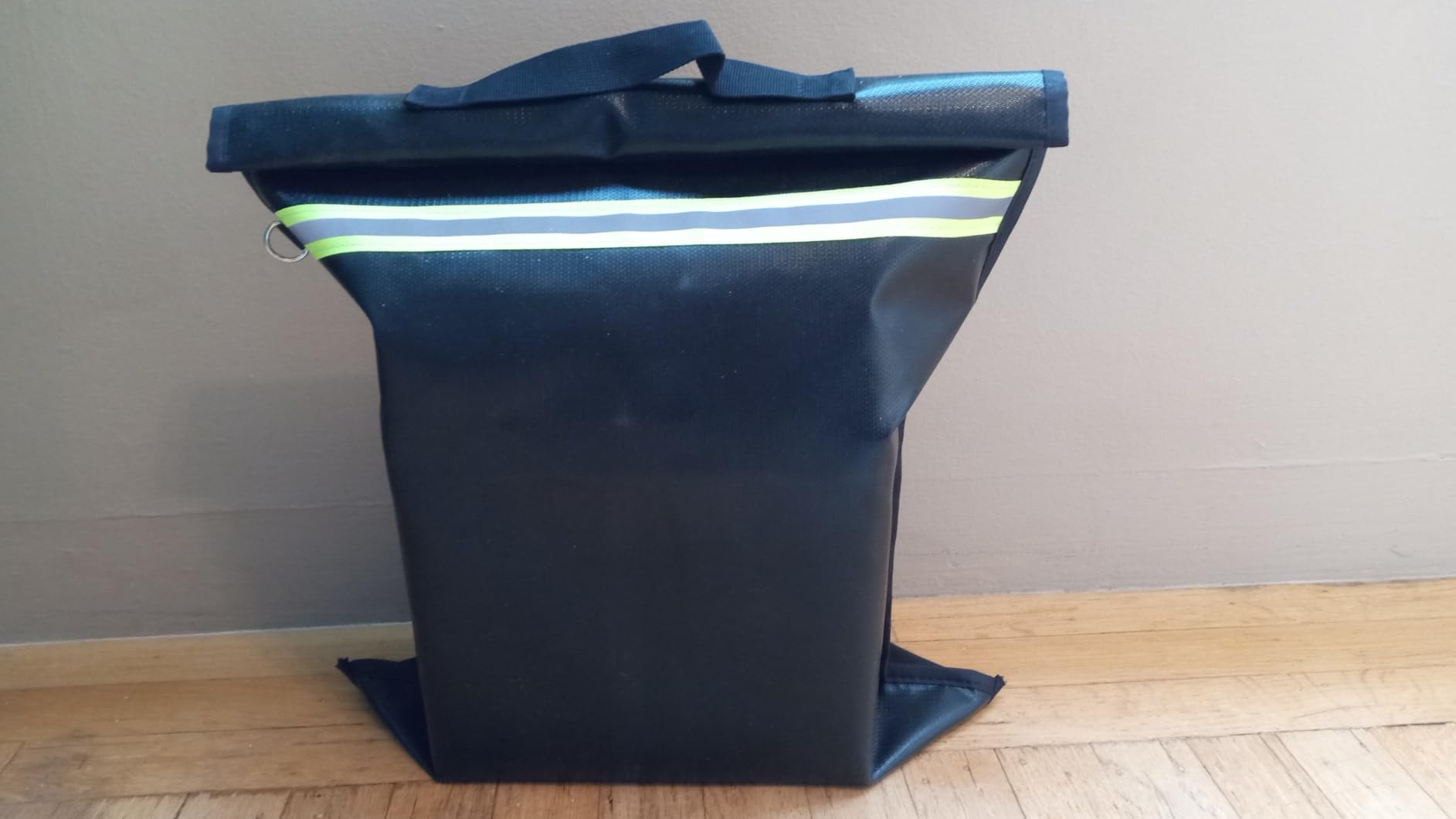 Large Faraday Bags EMP Proof,Portable Faraday Cage for Laptops Tablets,Faraday Bags with Handle&Reflective Strip,EMP bags for Electronics,Fireproof Waterproof RFID Signal Blocker Faraday Pouch customer photo 2