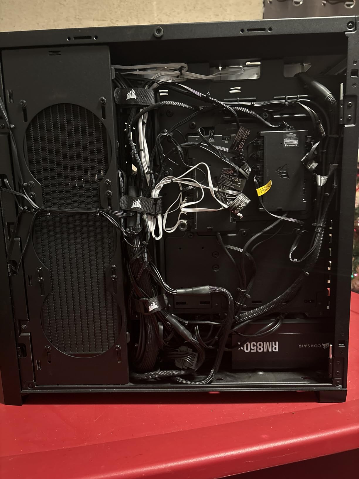 CORSAIR iCUE Link LX140 RGB 140mm PWM Fan Single Pack - Dual Light Loops - Requires iCUE Link System Hub (Sold Separately) - CORSAIR AirGuide Technology - Black customer photo 1