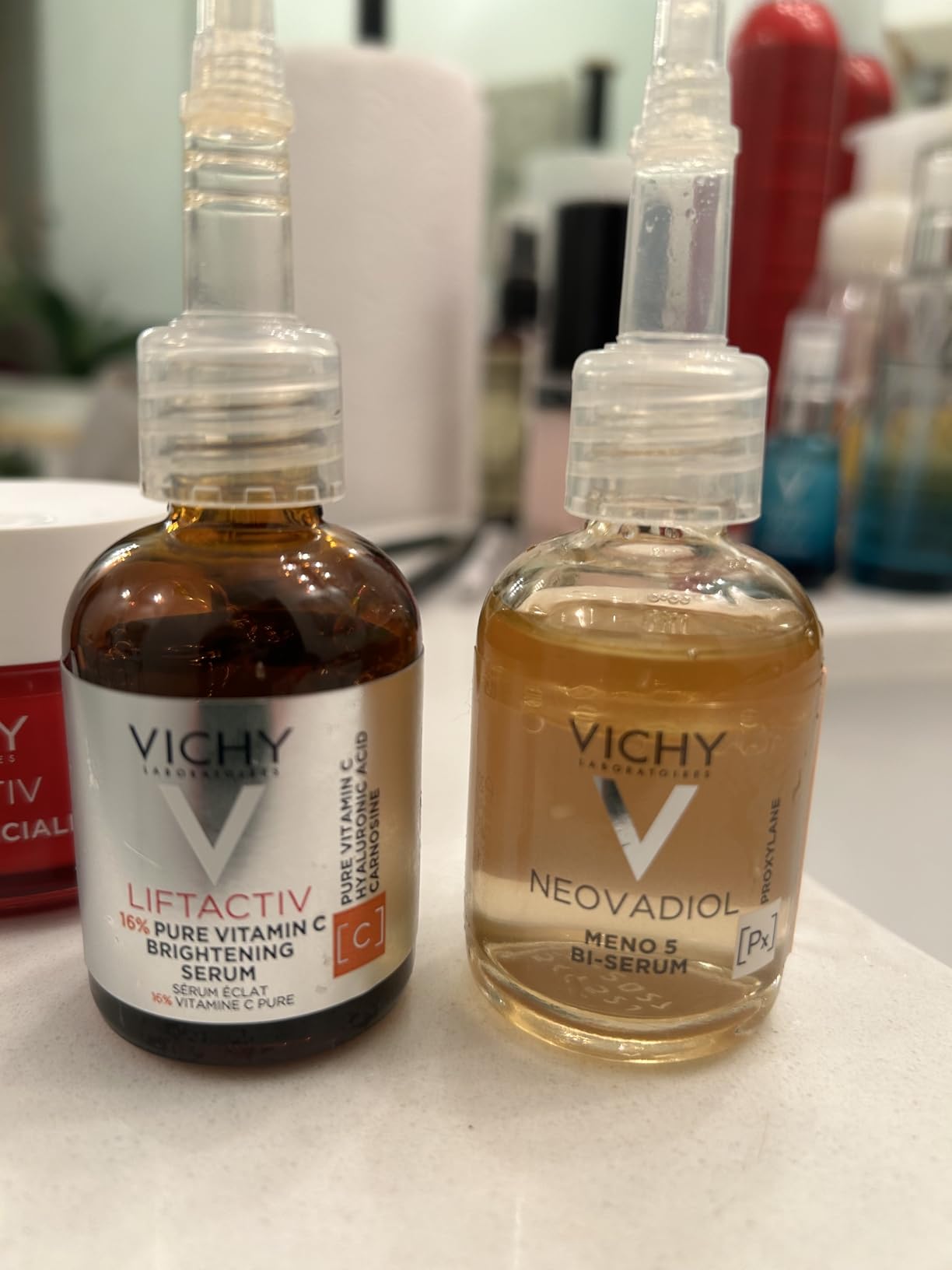 Vichy LiftActiv Vitamin C Serum For Face, Brightening Serum With Pure Vitamin C + Hyaluronic Acid + Vitamin E, Reduces Fine Lines, Smooths Skin Texture, Improves Radiance, Anti Aging customer photo 1