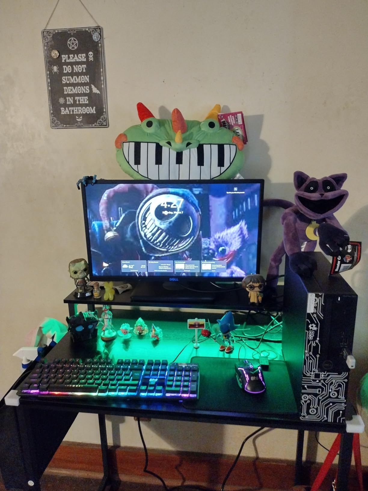 Lufeiya Black Gaming Desk with LED Lights and Power Outlets, 40 Inch Teen Writing Study Table Home Office Desks with Monitor Stand, Computer Desk with Charging Station USB Port, Black customer photo 1