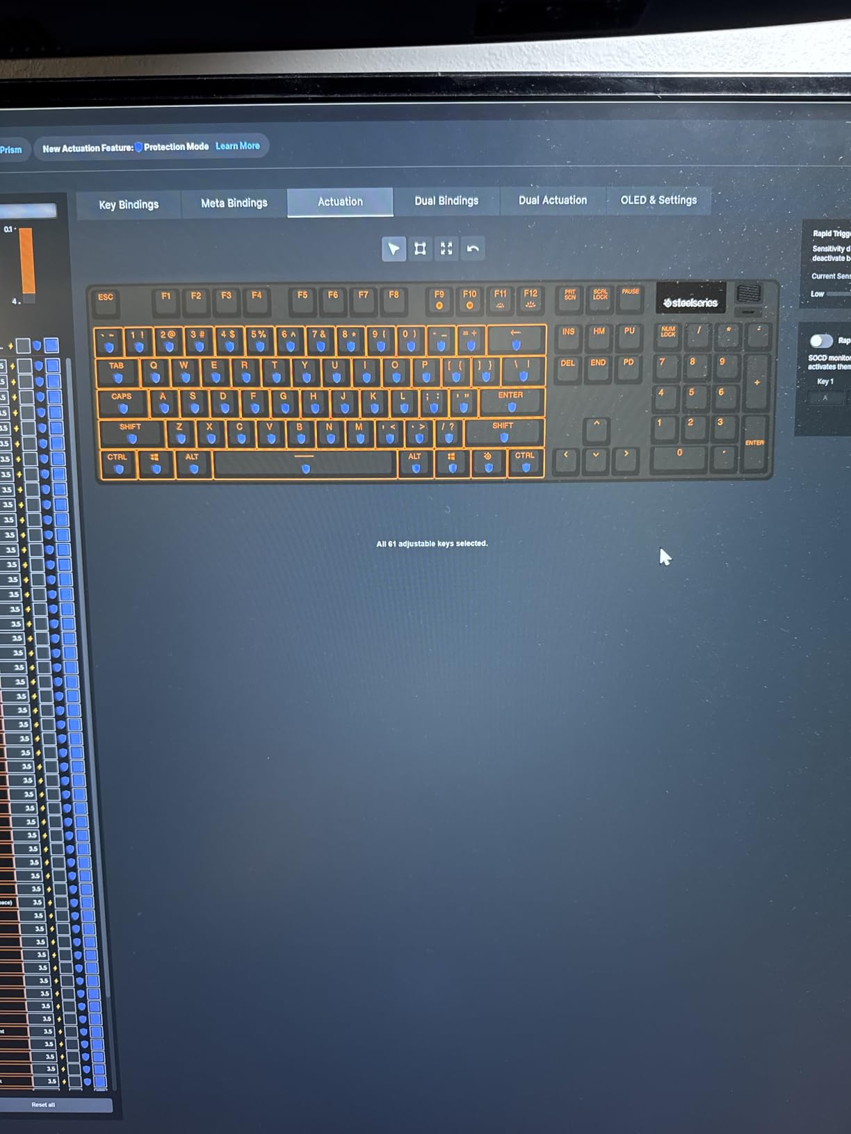 SteelSeries Apex Pro Gen 3 OmniPoint 3.0 HyperMagnetic Switches - Adjustable Actuation - Rapid Trigger - Game-Ready Presets - Protection Mode - Rapid Tap/SOCD - OLED - RGB - PBT Keycaps customer photo 2